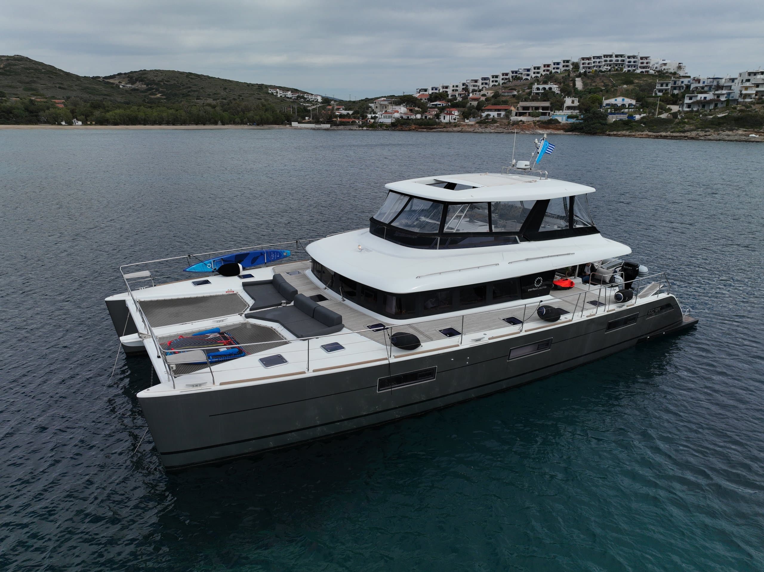 Motor yacht PEARLY GATES 19.5m by Lagoon — photo 2