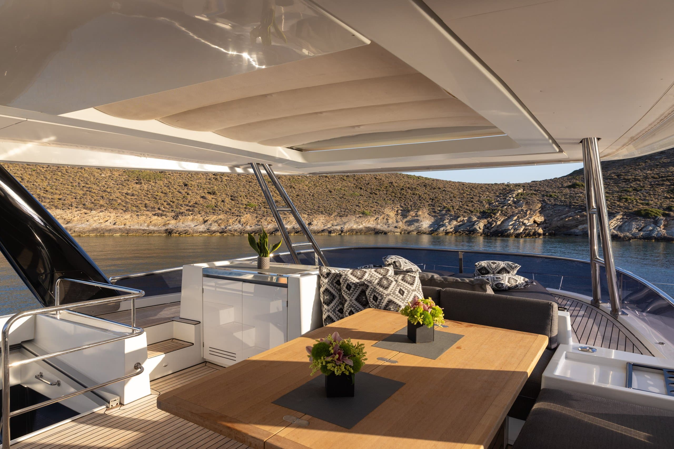Motor yacht PEARLY GATES 19.5m by Lagoon — photo 8
