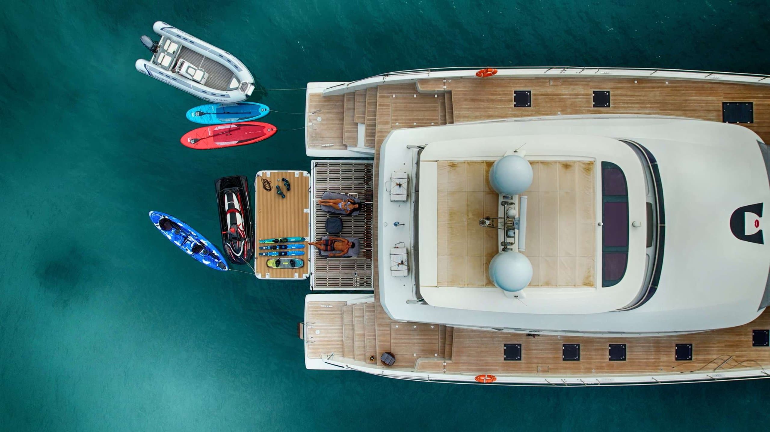 Motor yacht CRAZY HORSE 24m by Lagoon — photo 2