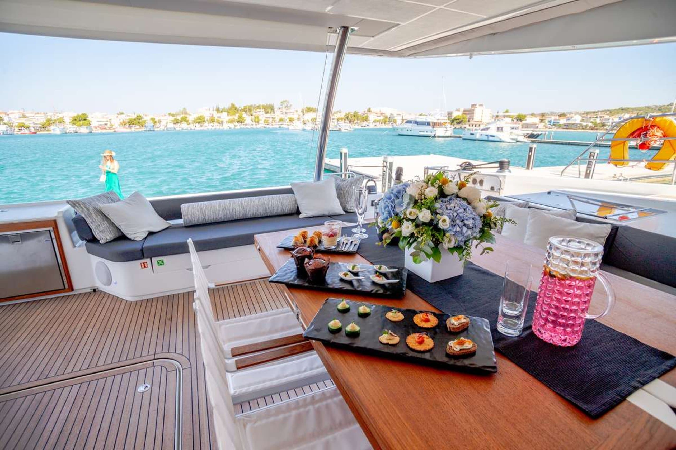 Motor yacht MAJESTY OF GREECE 20.36m by Fountaine Pajot — photo 6
