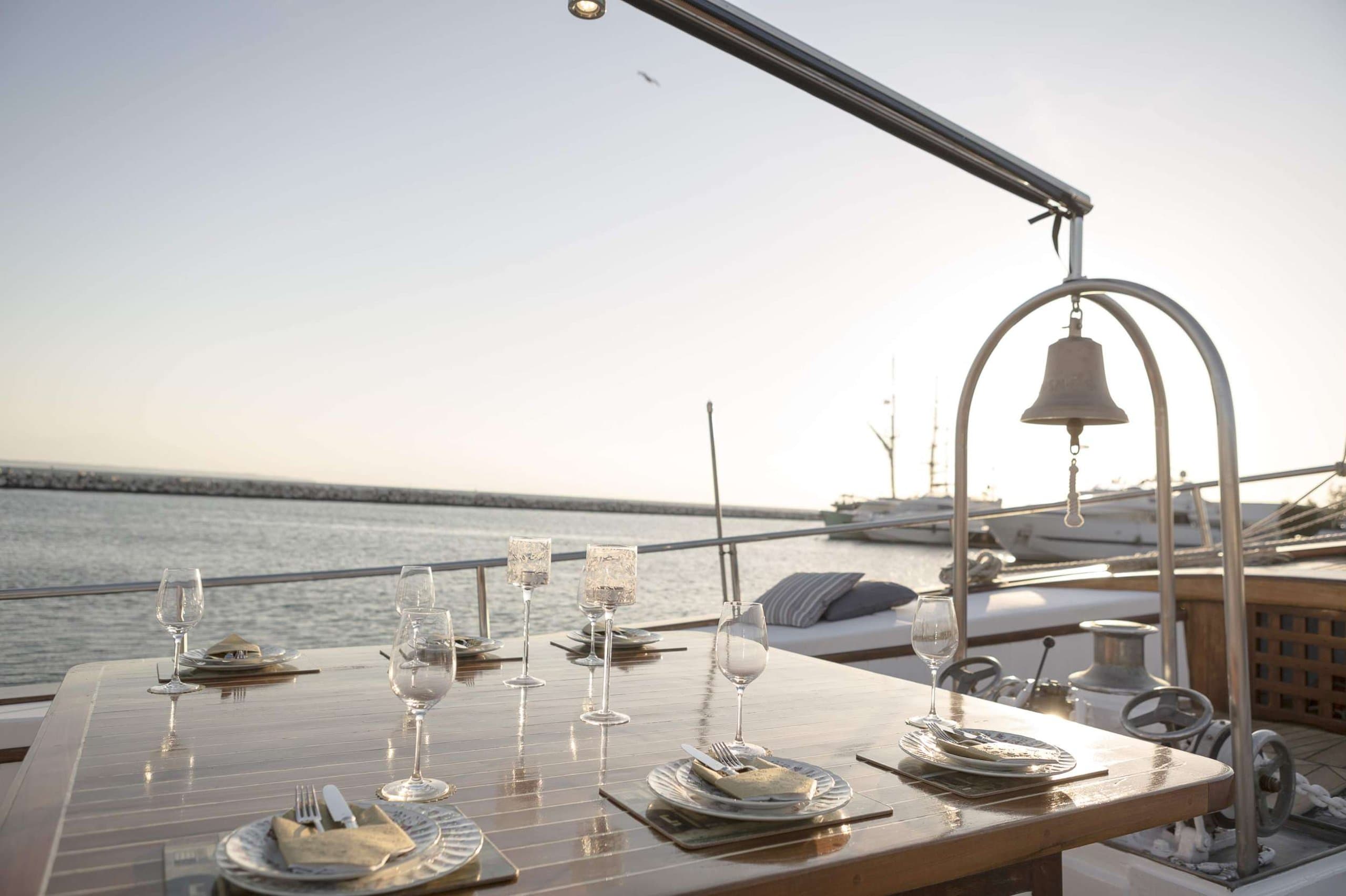Motor yacht COSMOS 24.81m — photo 6