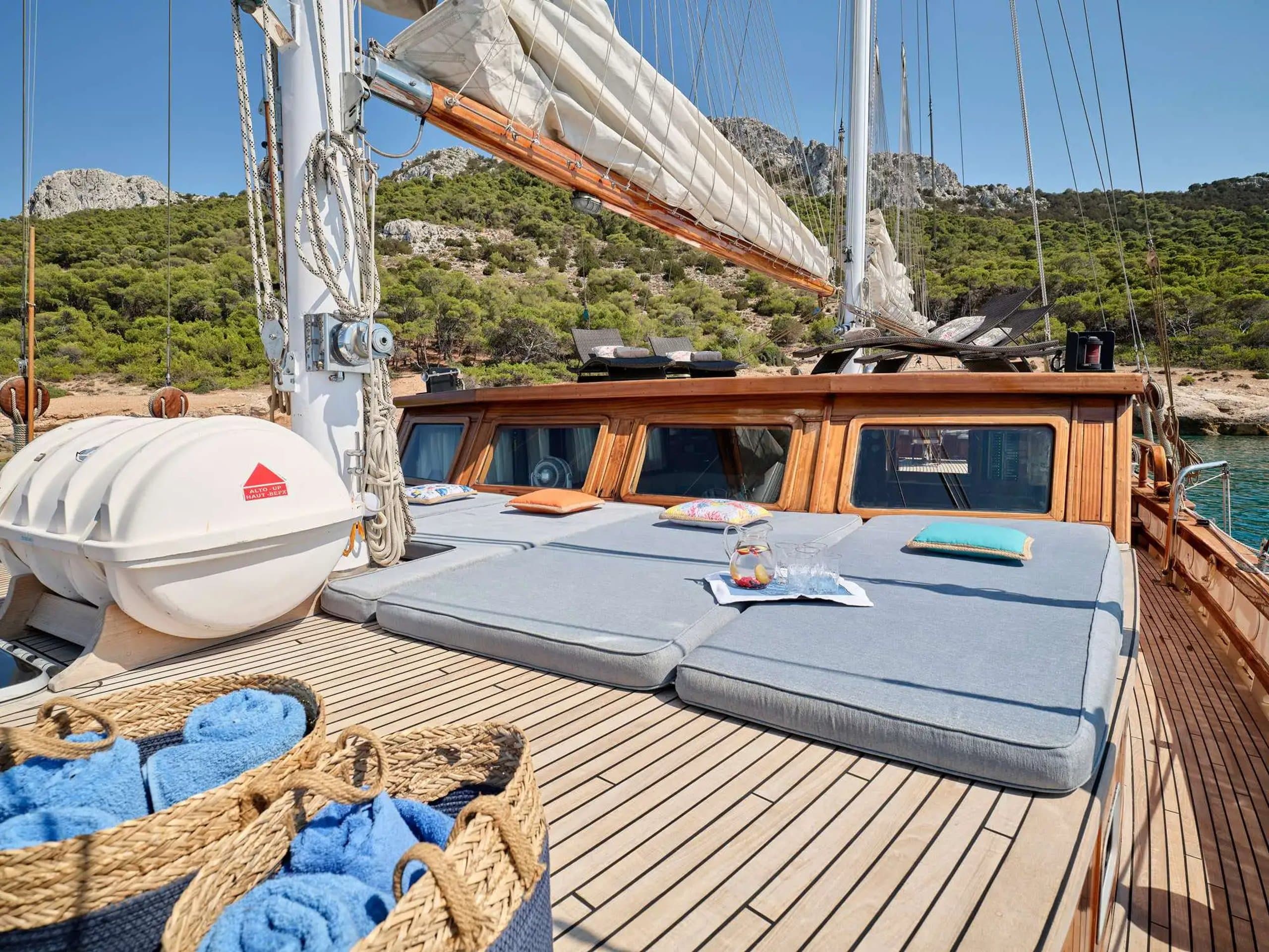 Motor yacht MYRA 27.43m by Custom Built Aluminum Cutter — photo 5