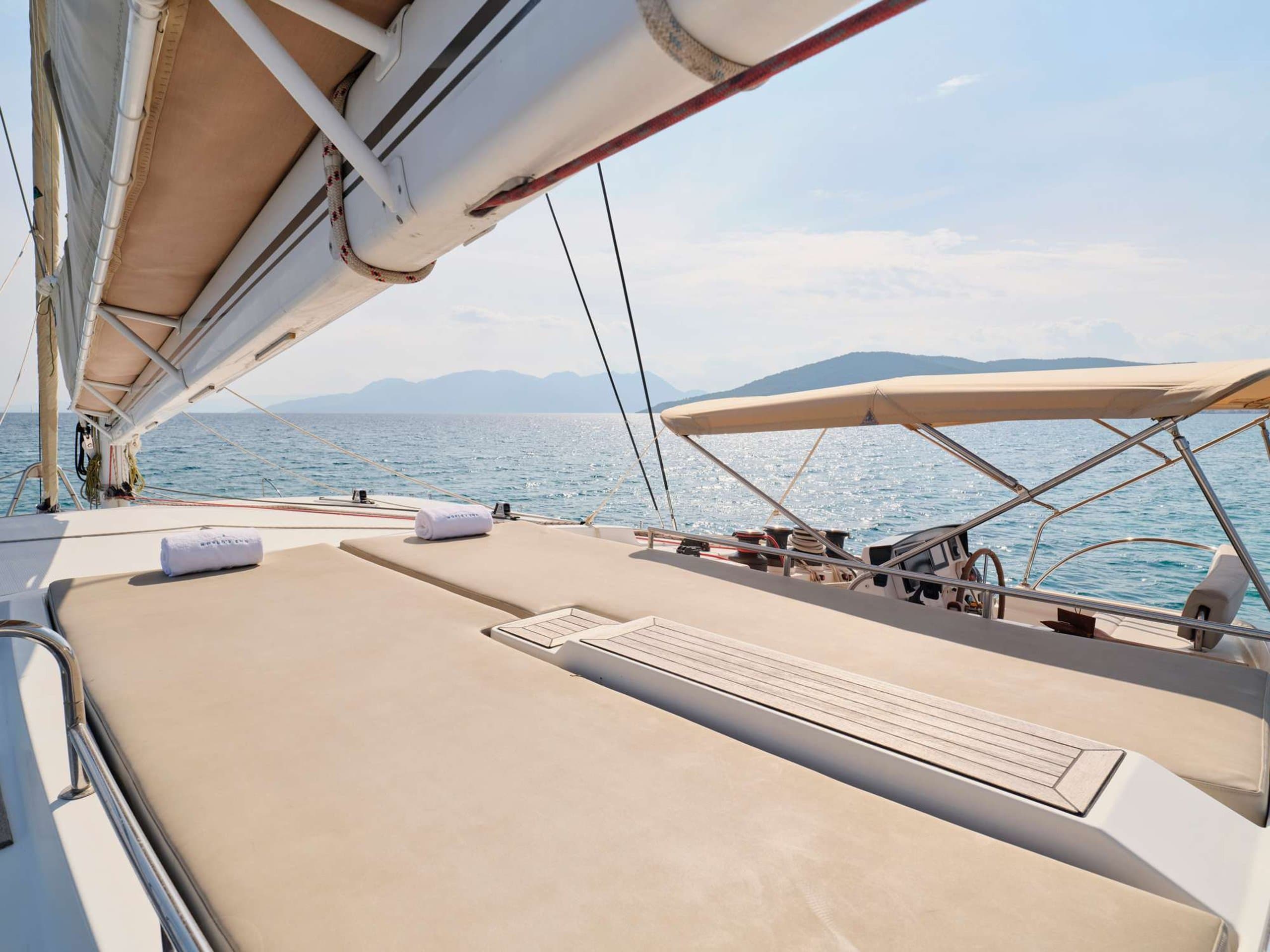 Sailing yacht WORLD'S END 19.81m by Fountaine Pajot — photo 5
