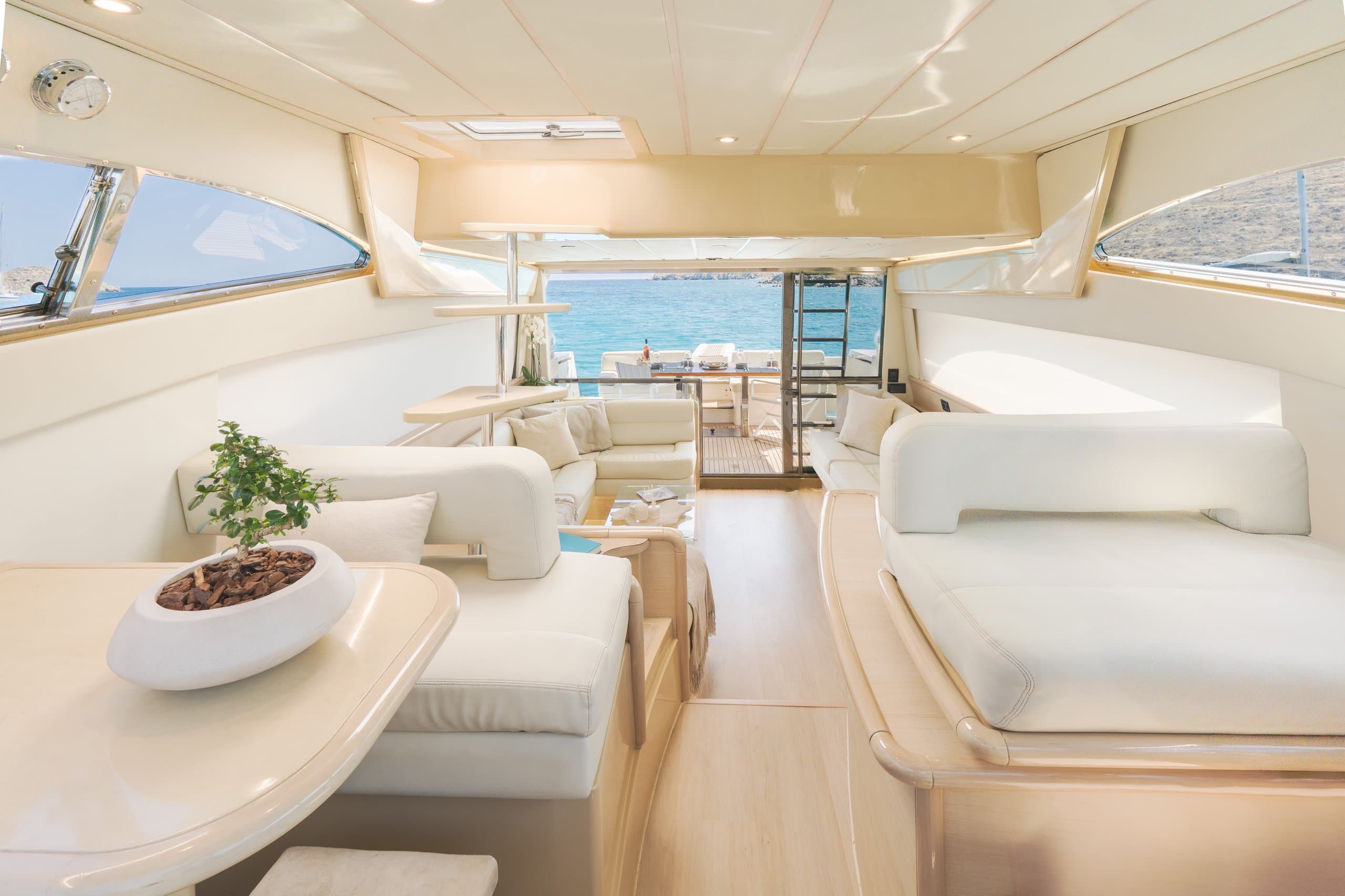 Motor yacht SECRET 16.3m by Ferretti — photo 8