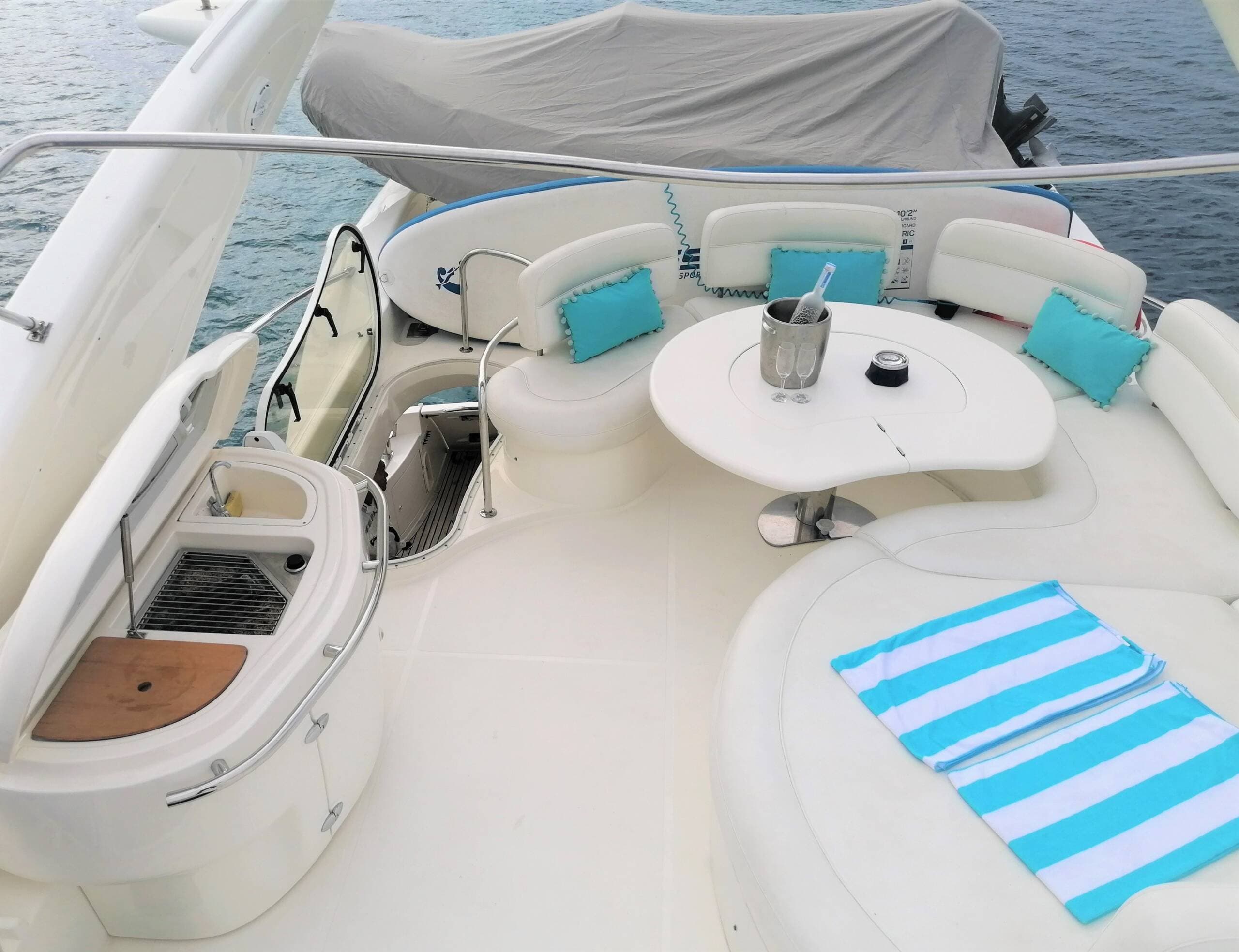 Motor yacht BLUE MED 20.8m by Azimut Yachts — photo 4