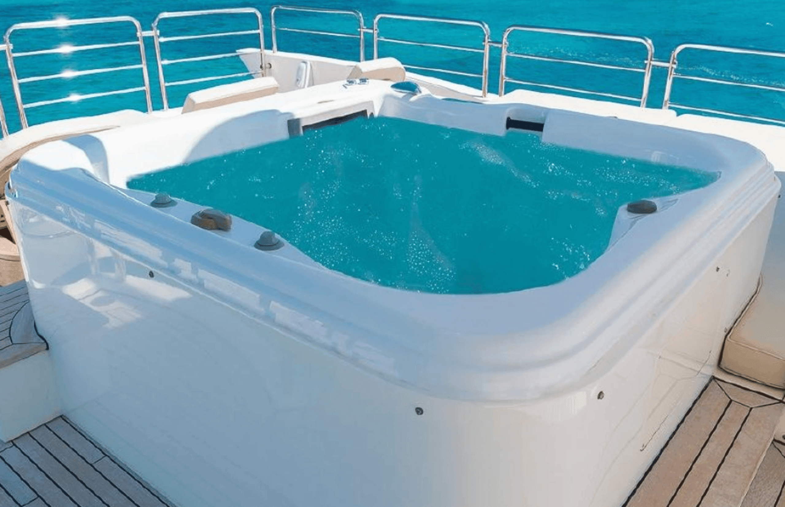 Motor yacht LA FENICE 26.8m by Azimut — photo 7