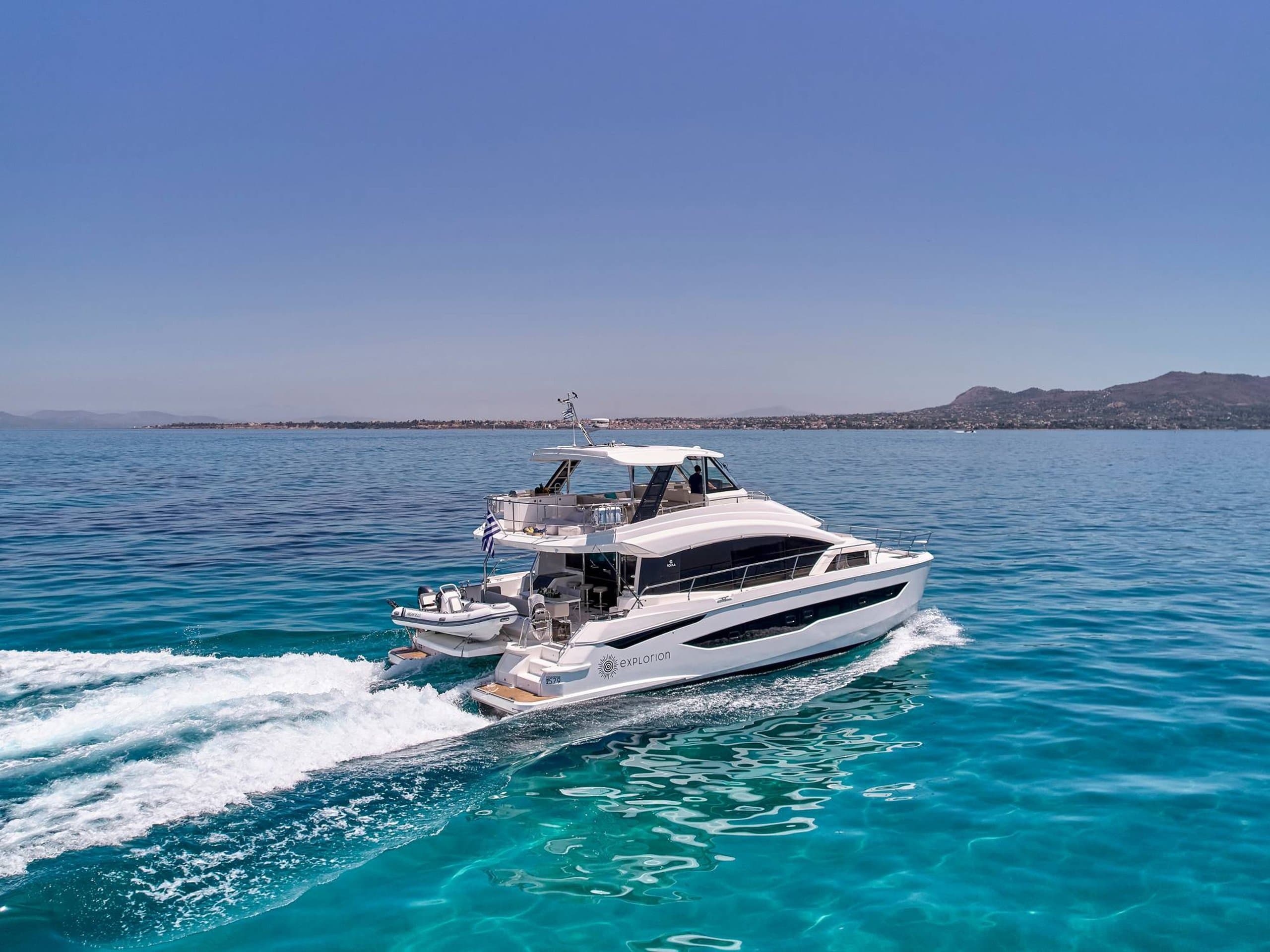 Motor yacht EXPLORION 16.21m by Aquila — photo 2