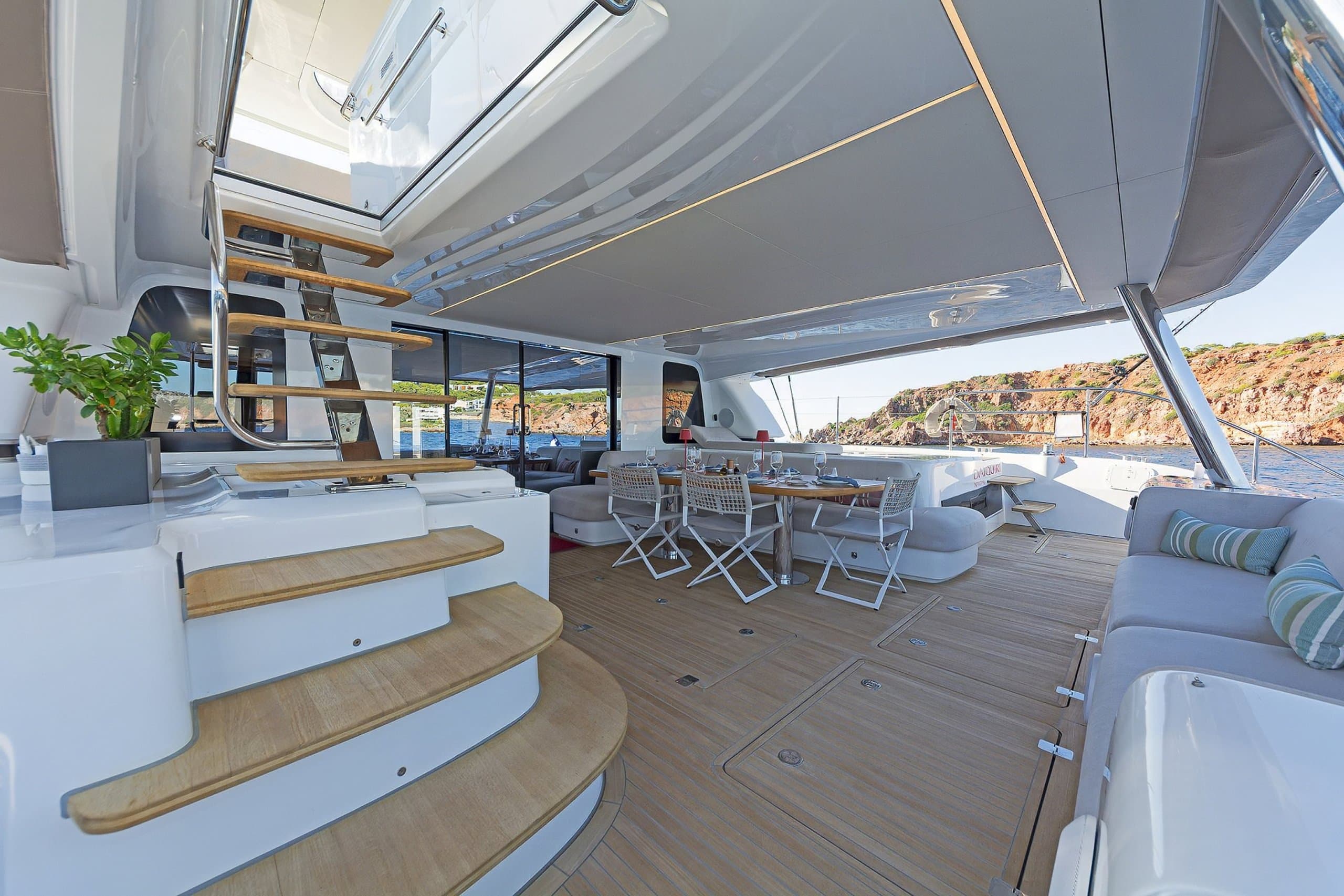Sailing yacht DAIQUIRI 20.55m by Lagoon — photo 6