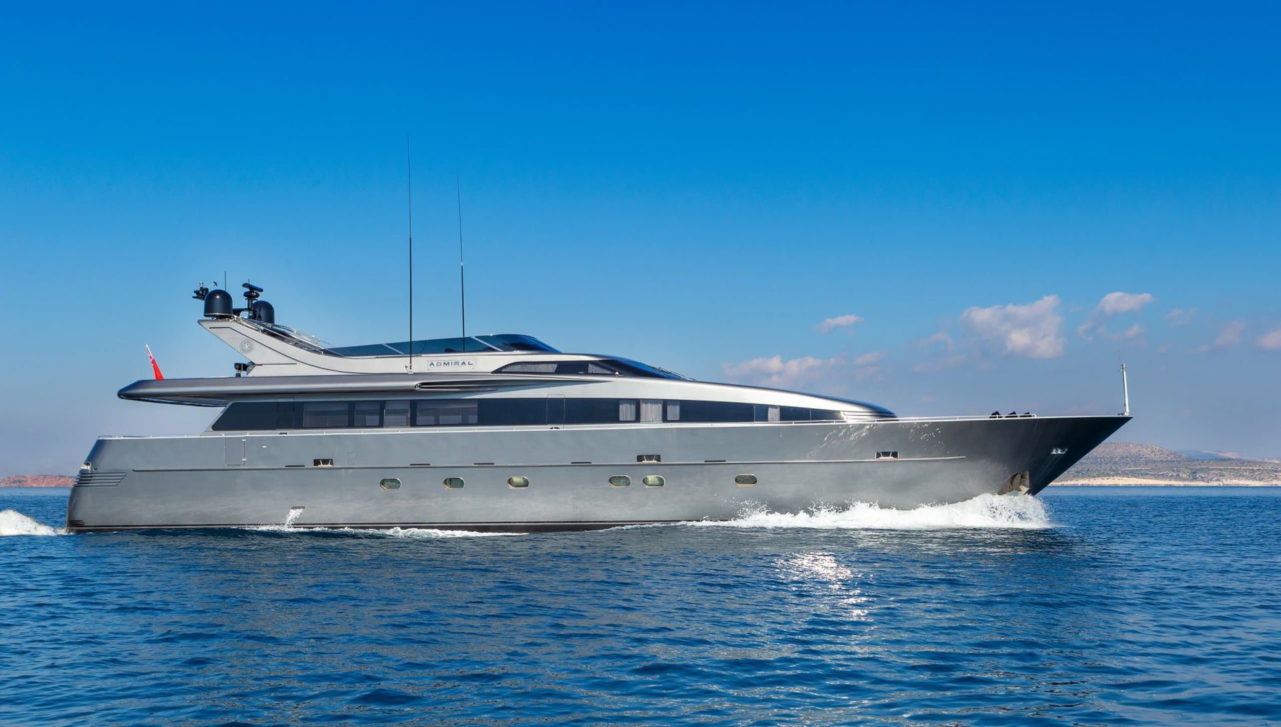 Motor yacht SUMMER FUN 30.8m by Admiral Yachts — photo 3