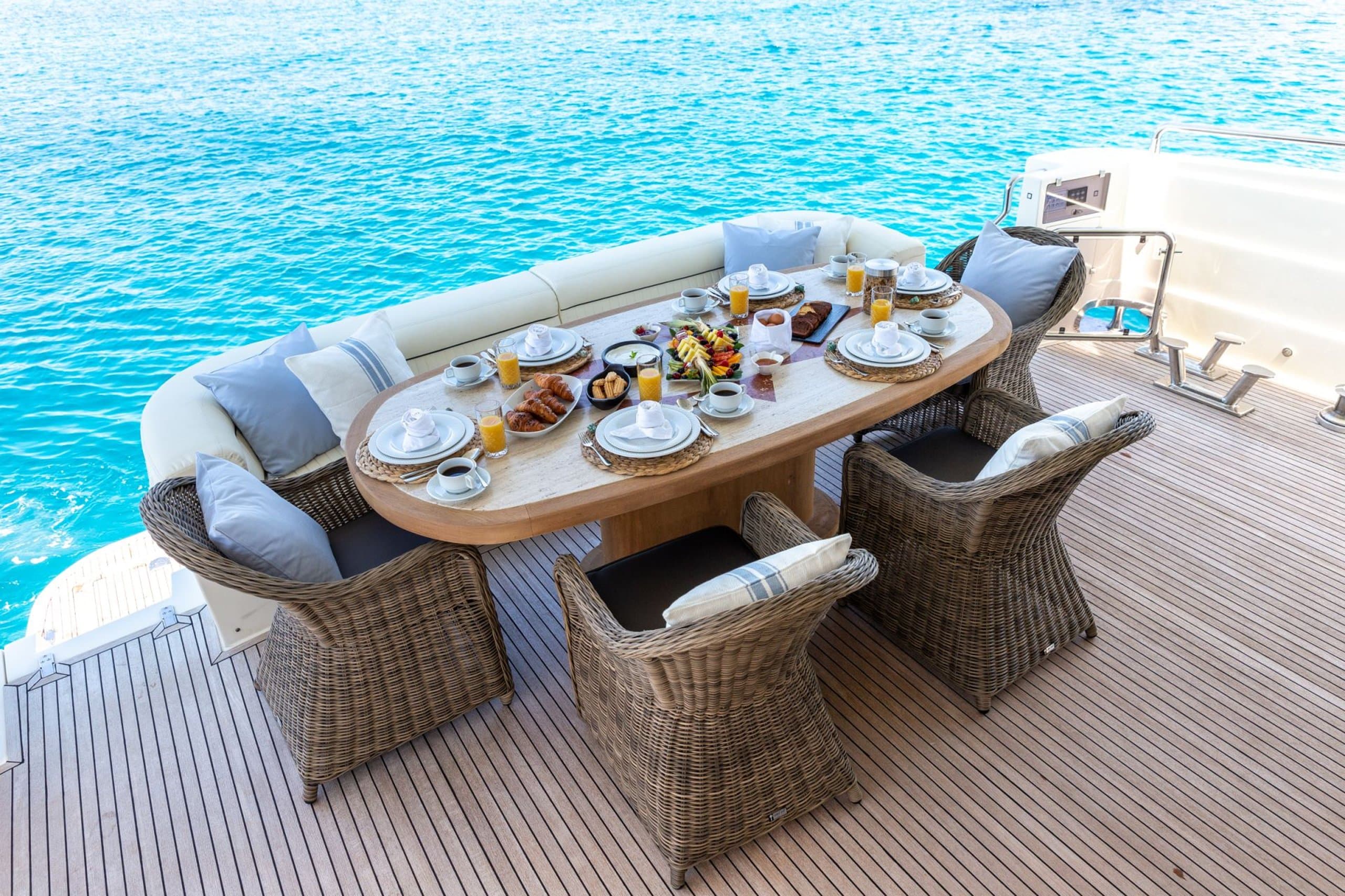 Motor yacht PAREAKI 23.9m by Posillipo — photo 6
