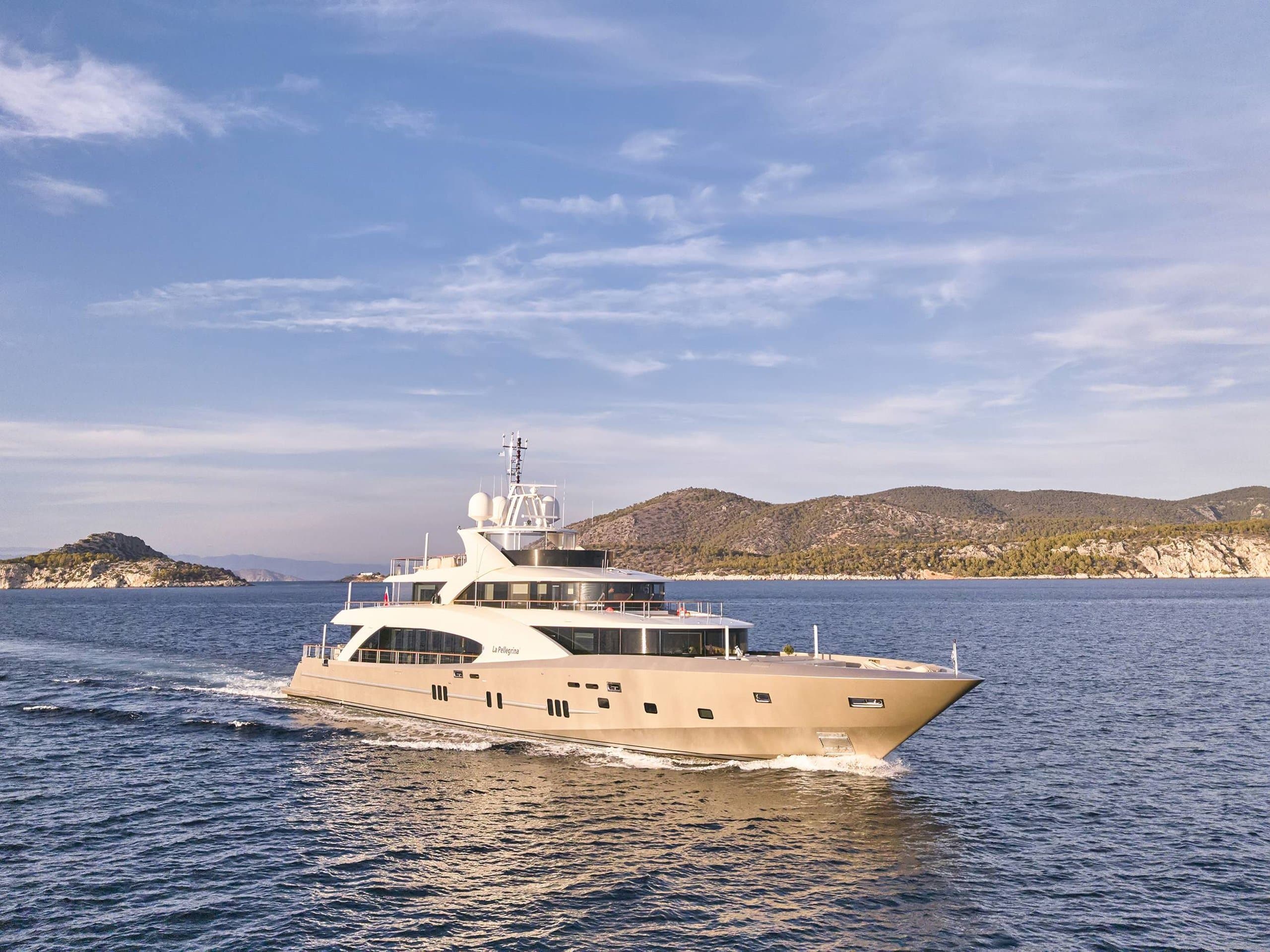 Motor yacht LA PELLEGRINA 1 50m by Couach — photo 5