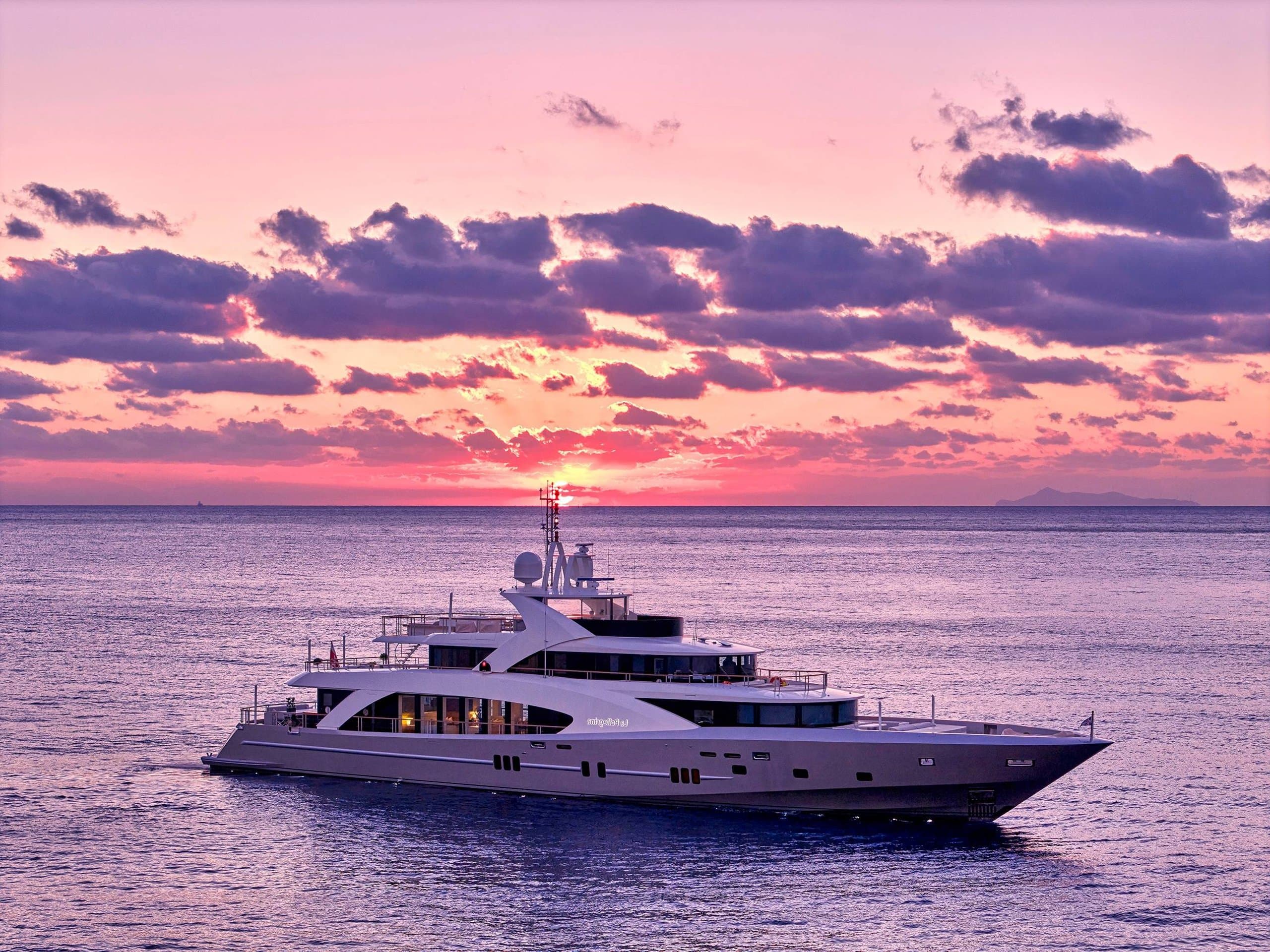 Motor yacht LA PELLEGRINA 1 50m by Couach — photo 6
