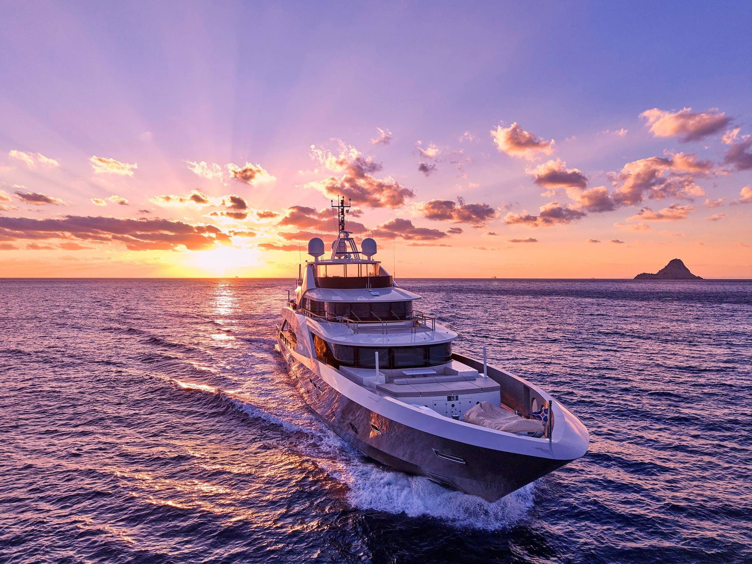 Motor yacht LA PELLEGRINA 1 50m by Couach — photo 7