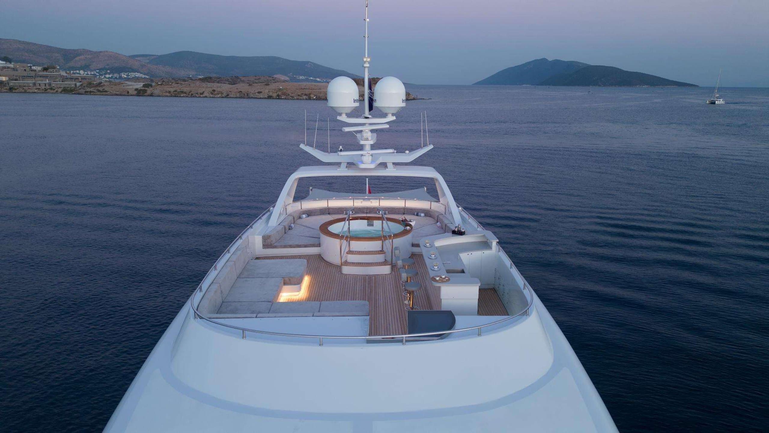 Motor yacht PRINCESS MELDA 43m by Custom — photo 7
