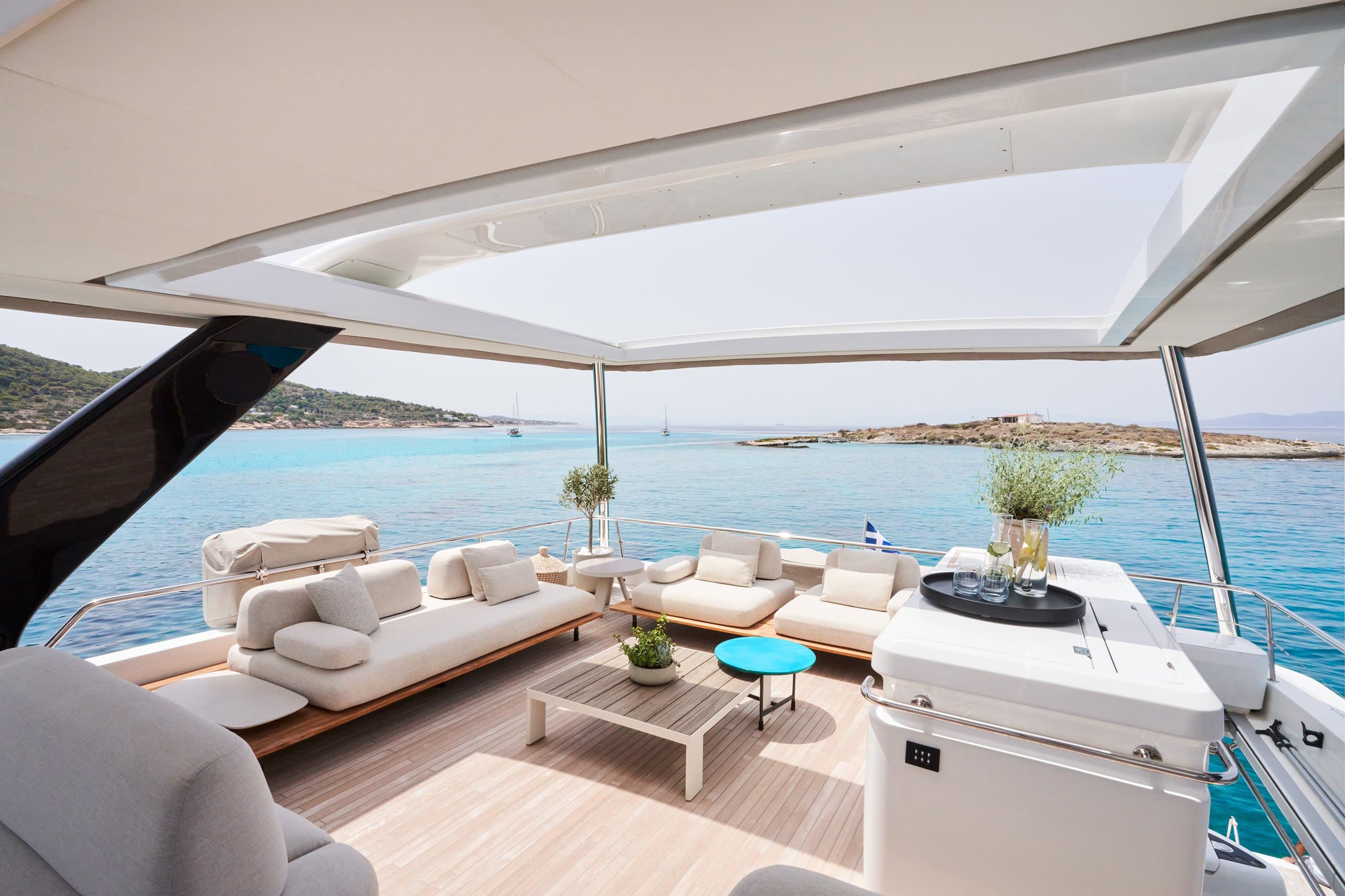 Motor yacht VALIUM 67 20.15m by Lagoon — photo 7