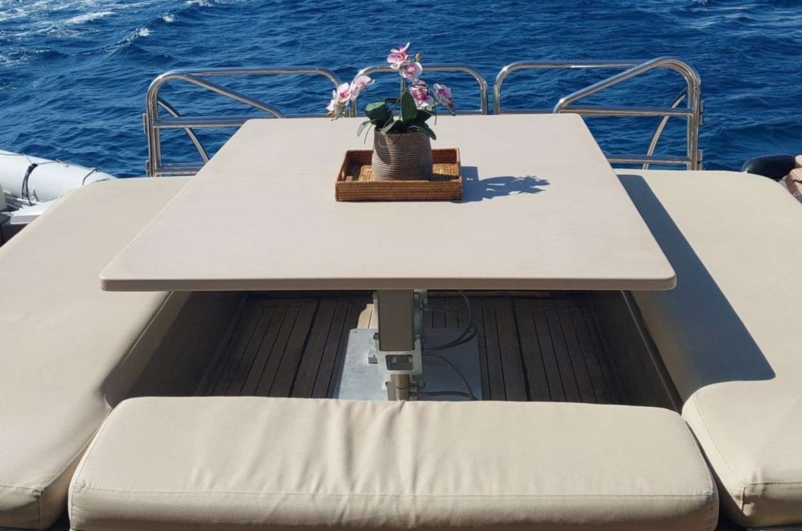 Motor yacht ZEUS 24m by Leopard (Arno) — photo 6