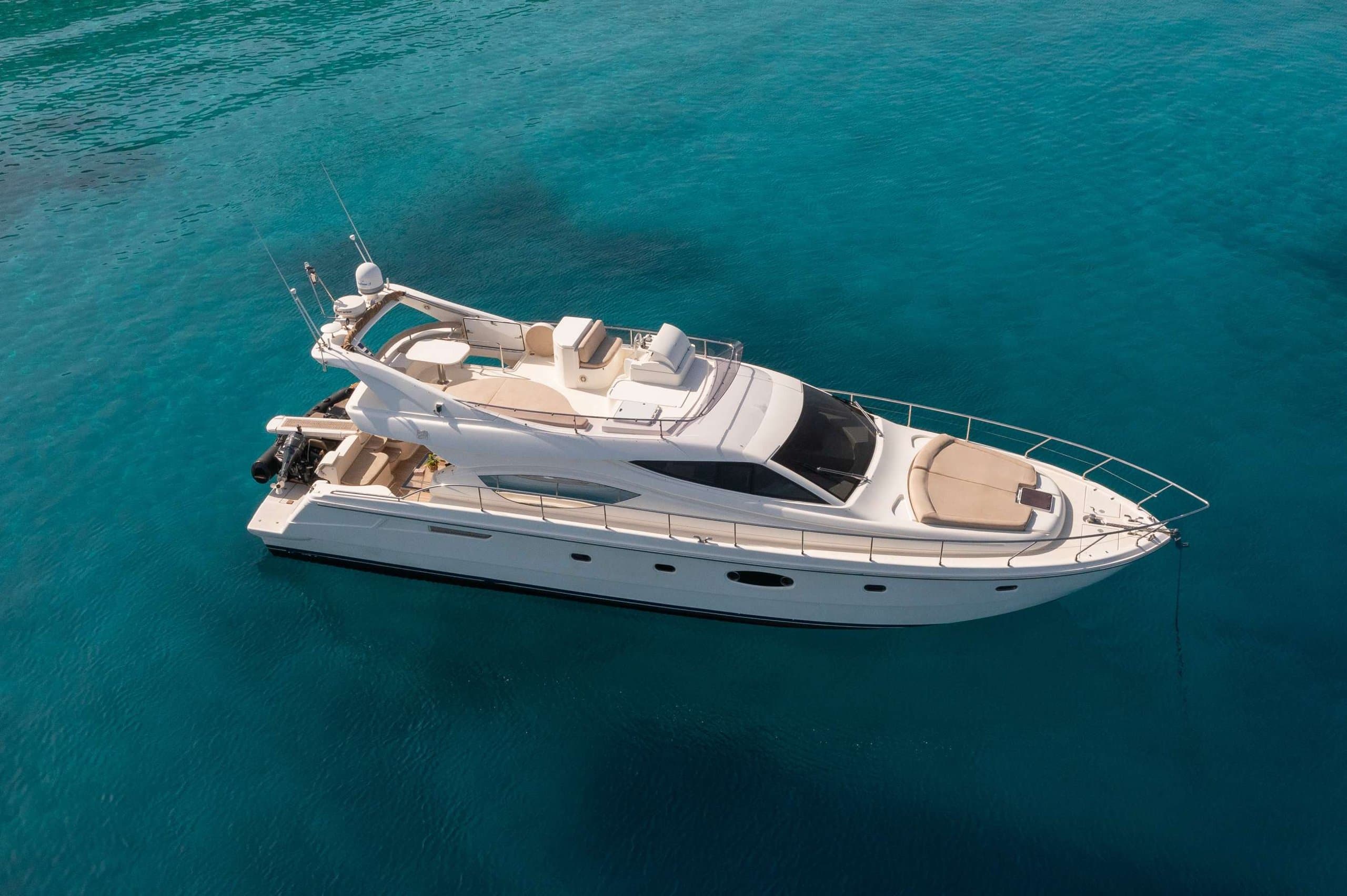 Motor yacht CARTE BLANCHE 17.37m by Ferretti — photo 2