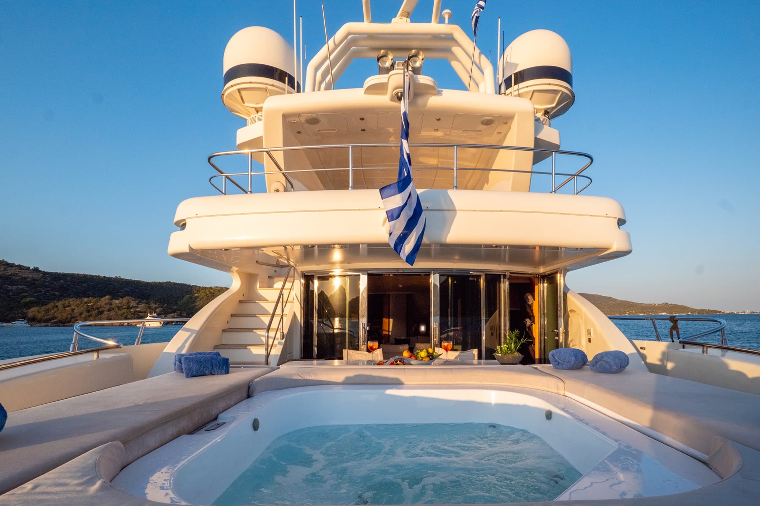 Motor yacht LIBERDADE 42m by Isa Yachts — photo 2