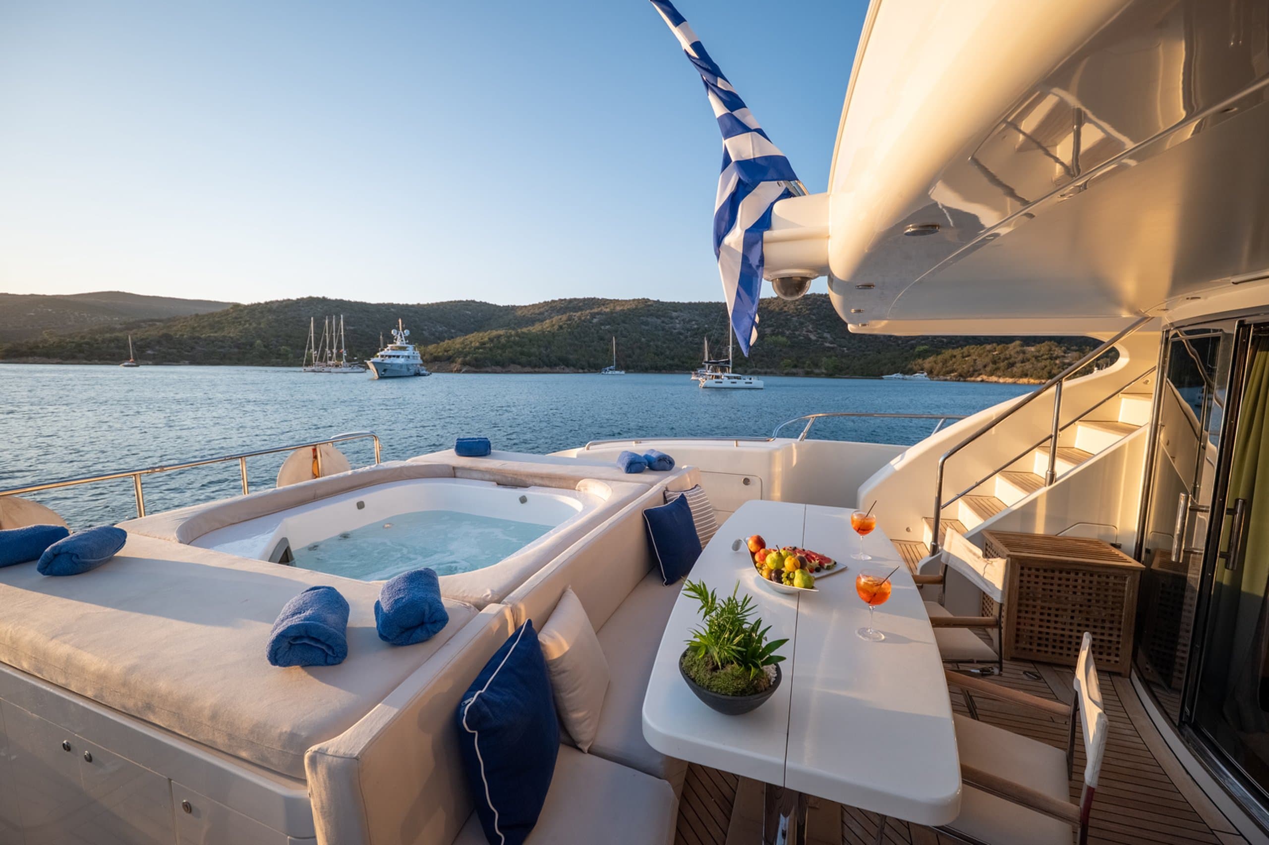 Motor yacht LIBERDADE 42m by Isa Yachts — photo 4