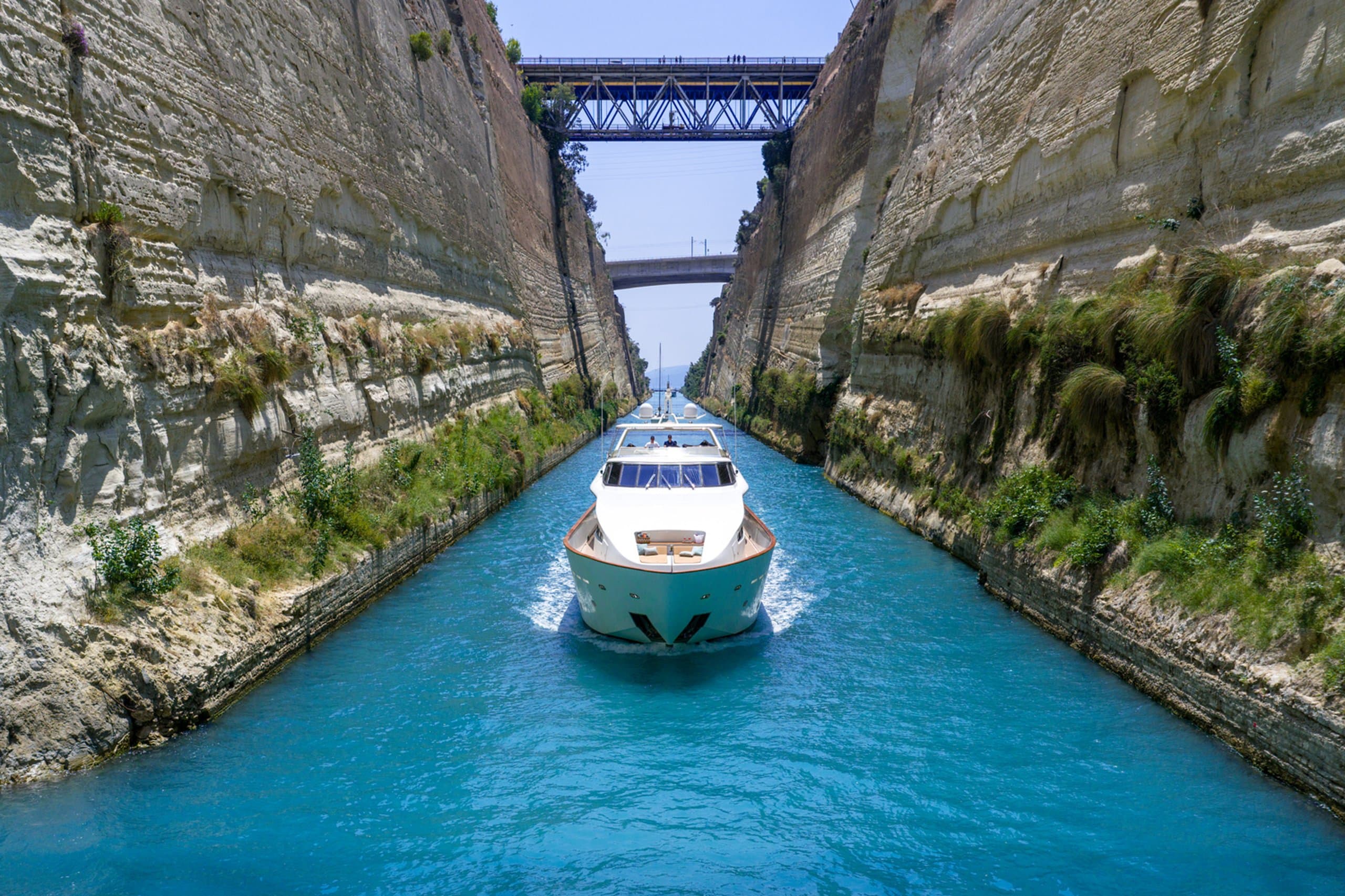 Motor yacht AQUILA 37m by Cantieri FA Custom — photo 3