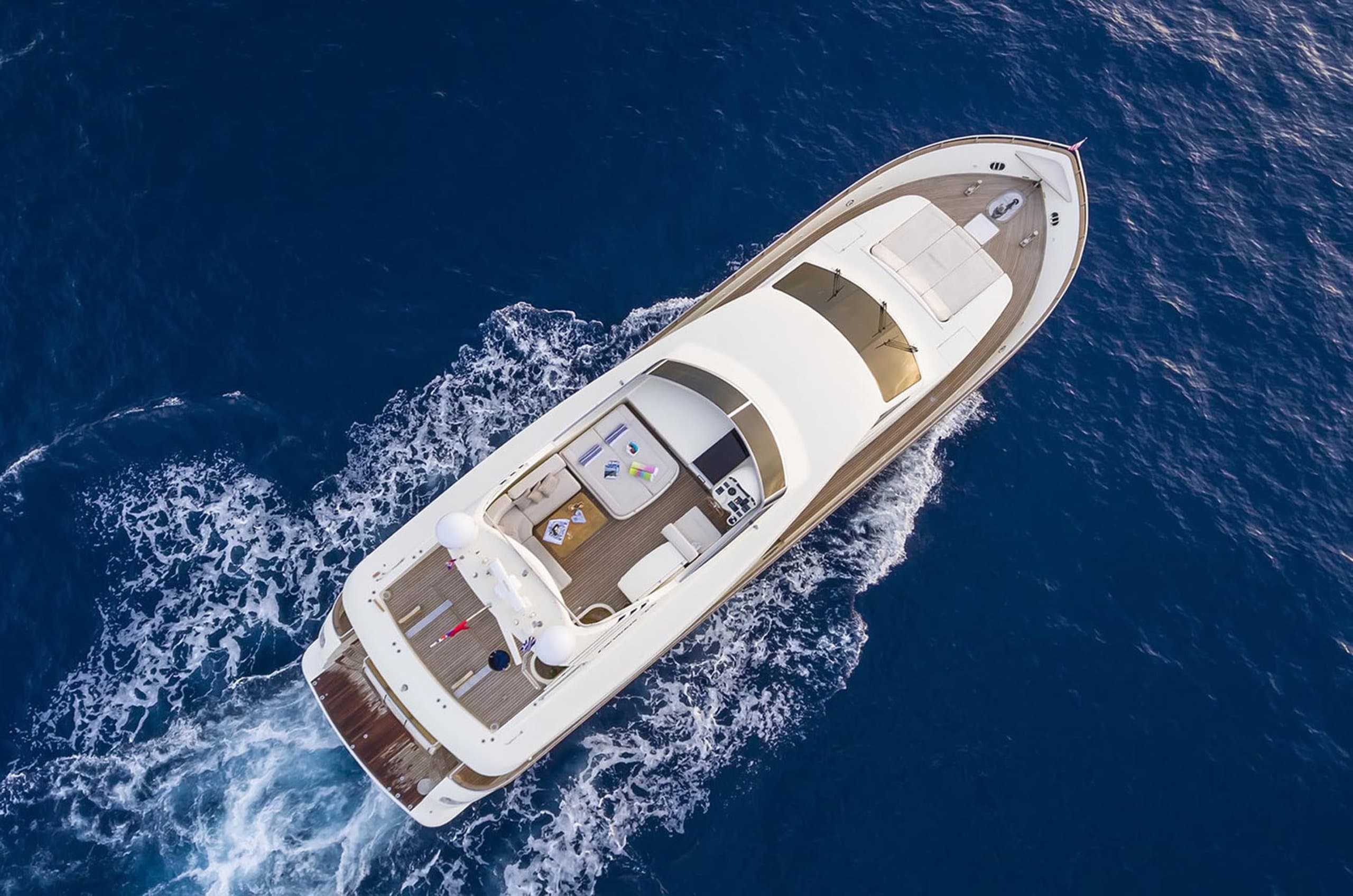 Motor yacht GORGEOUS 22.8m by Canados — photo 2