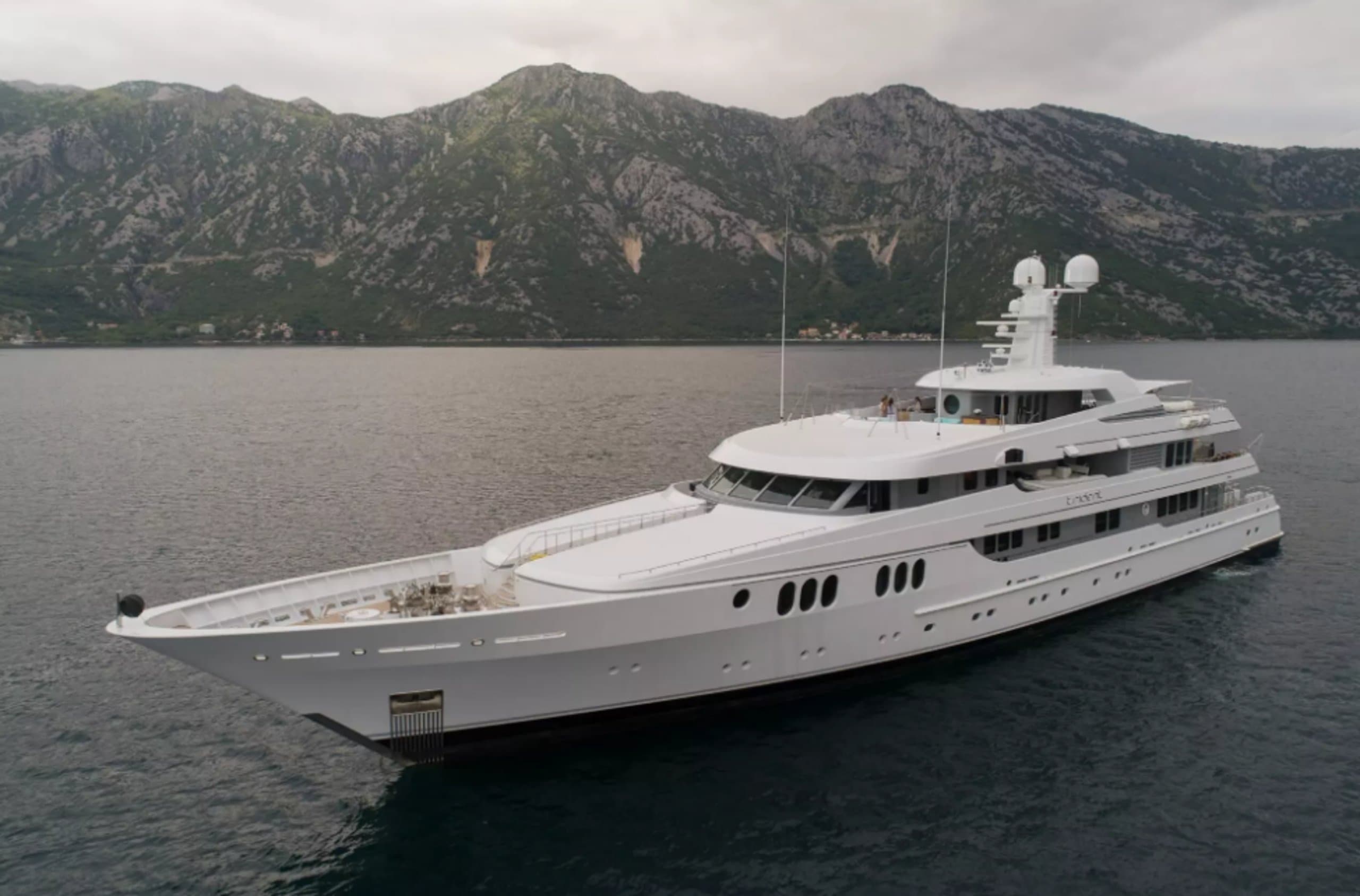 Motor yacht TRIDENT 65.22m by Feadship - Royal Van Lent — photo 2