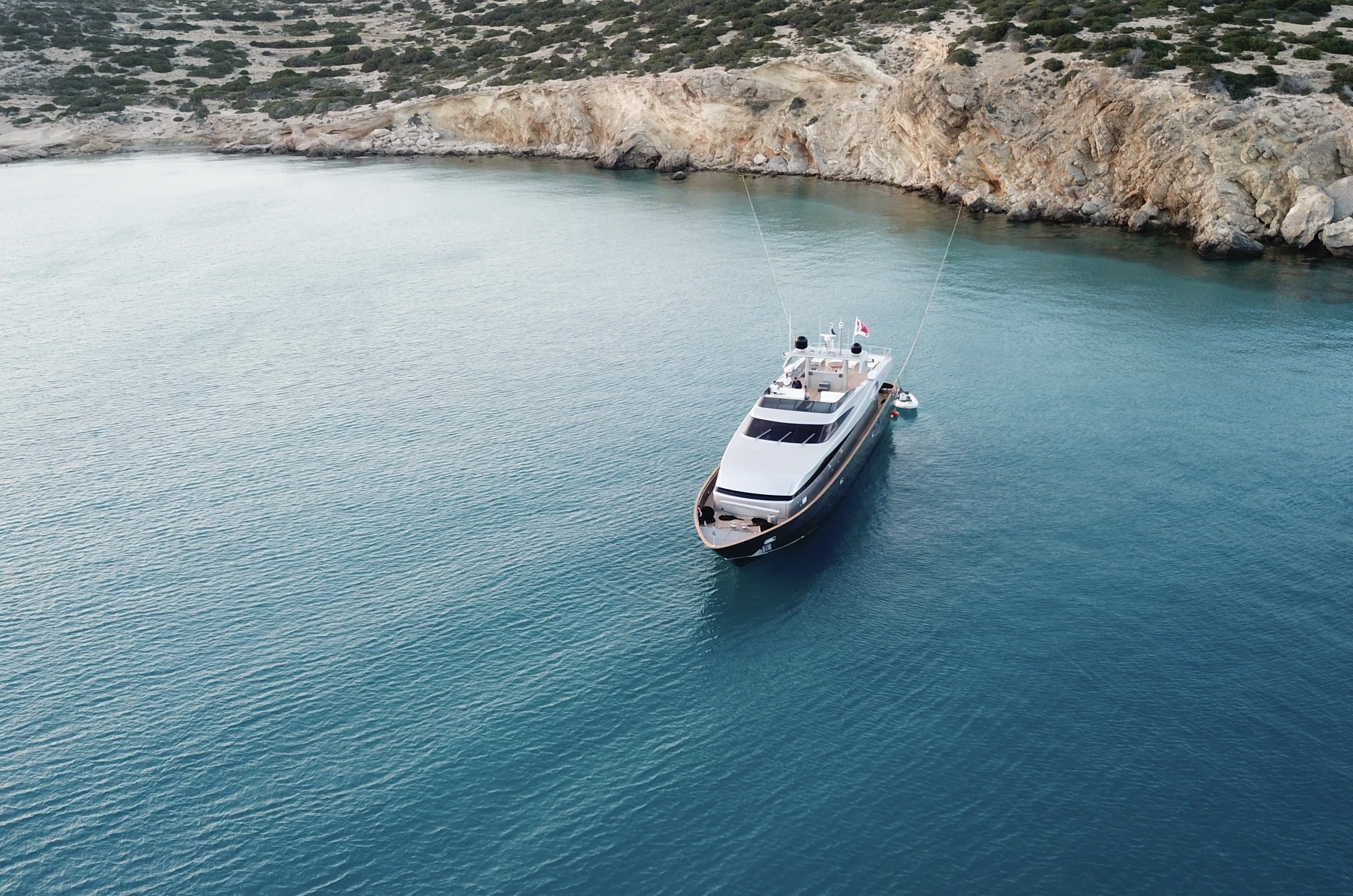 Motor yacht BAGLIETTO 100 30.4m by Cantieri Navali Baglietto — photo 3