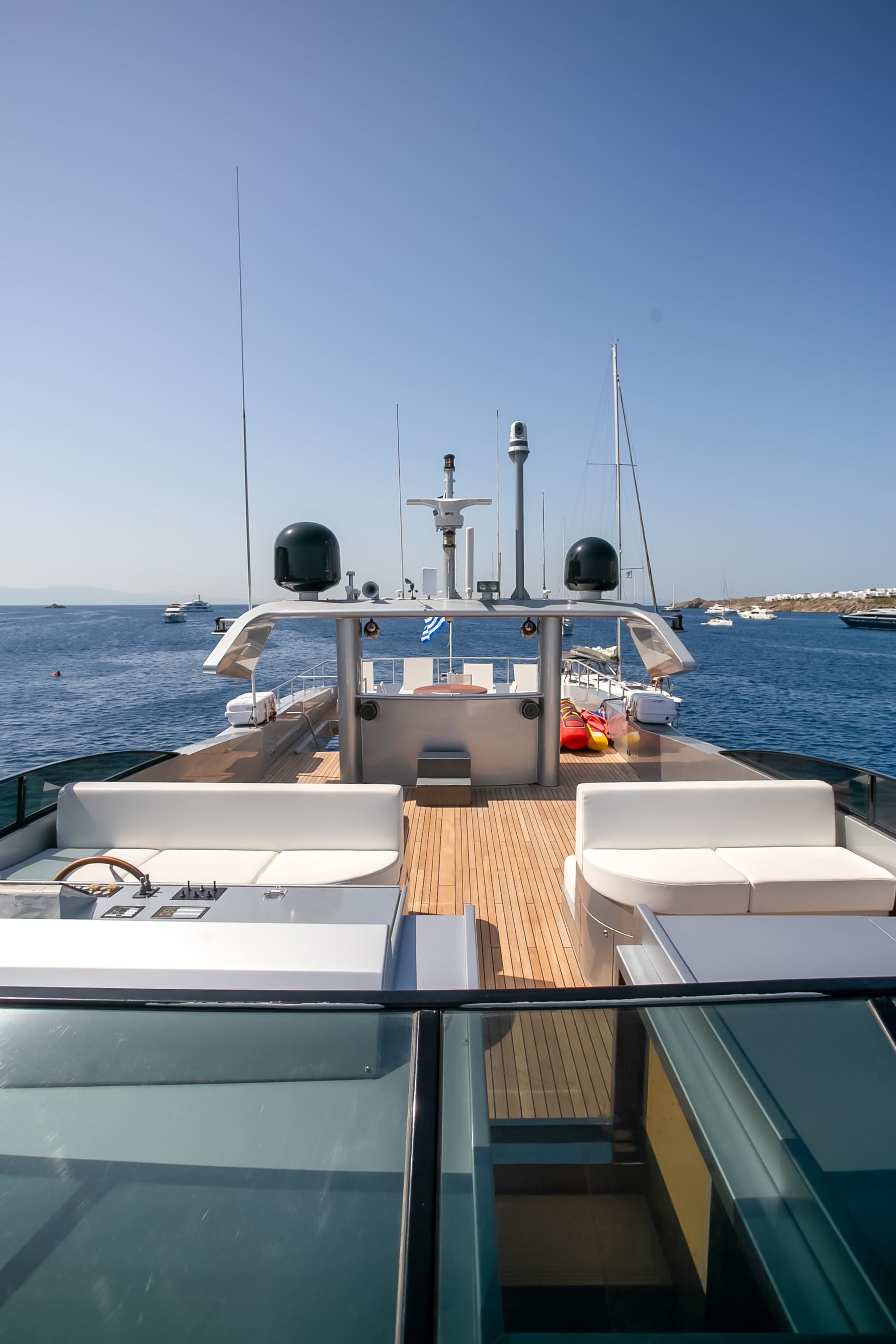 Motor yacht BAGLIETTO 100 30.4m by Cantieri Navali Baglietto — photo 8