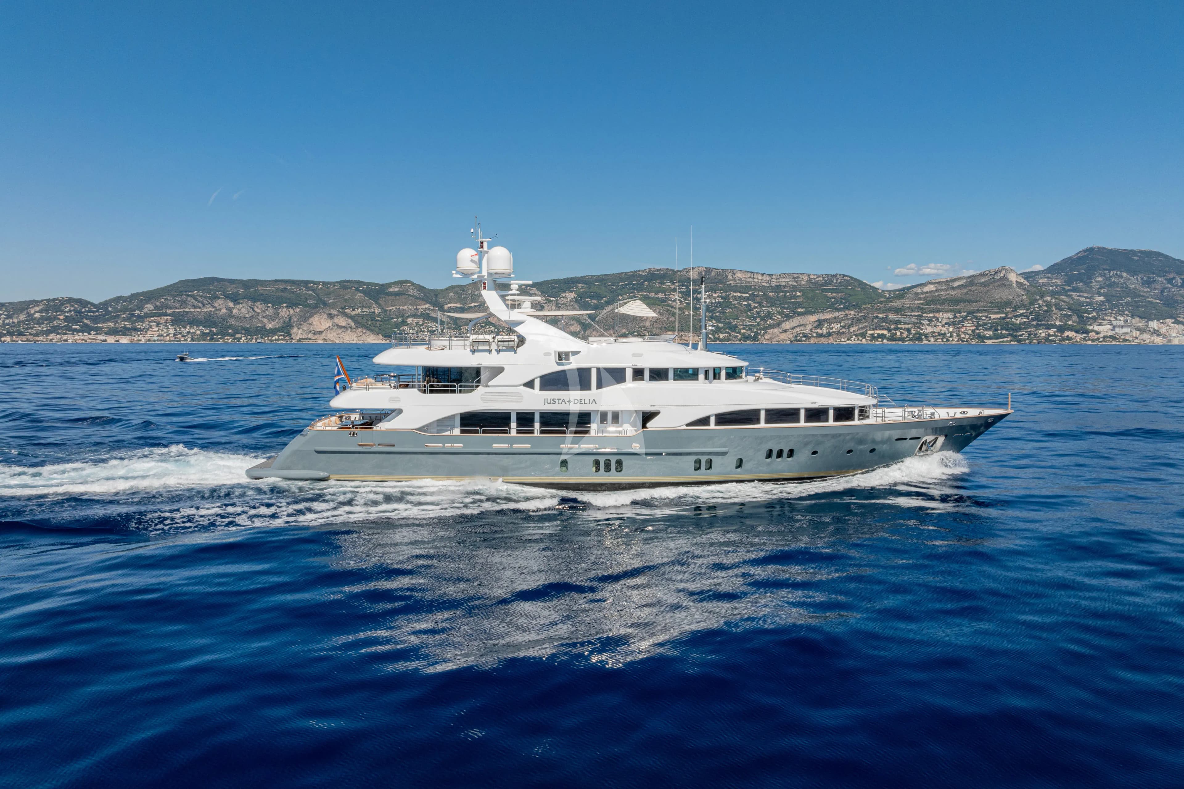 JUSTA DELIA - ext stbd | Drivas Yachts