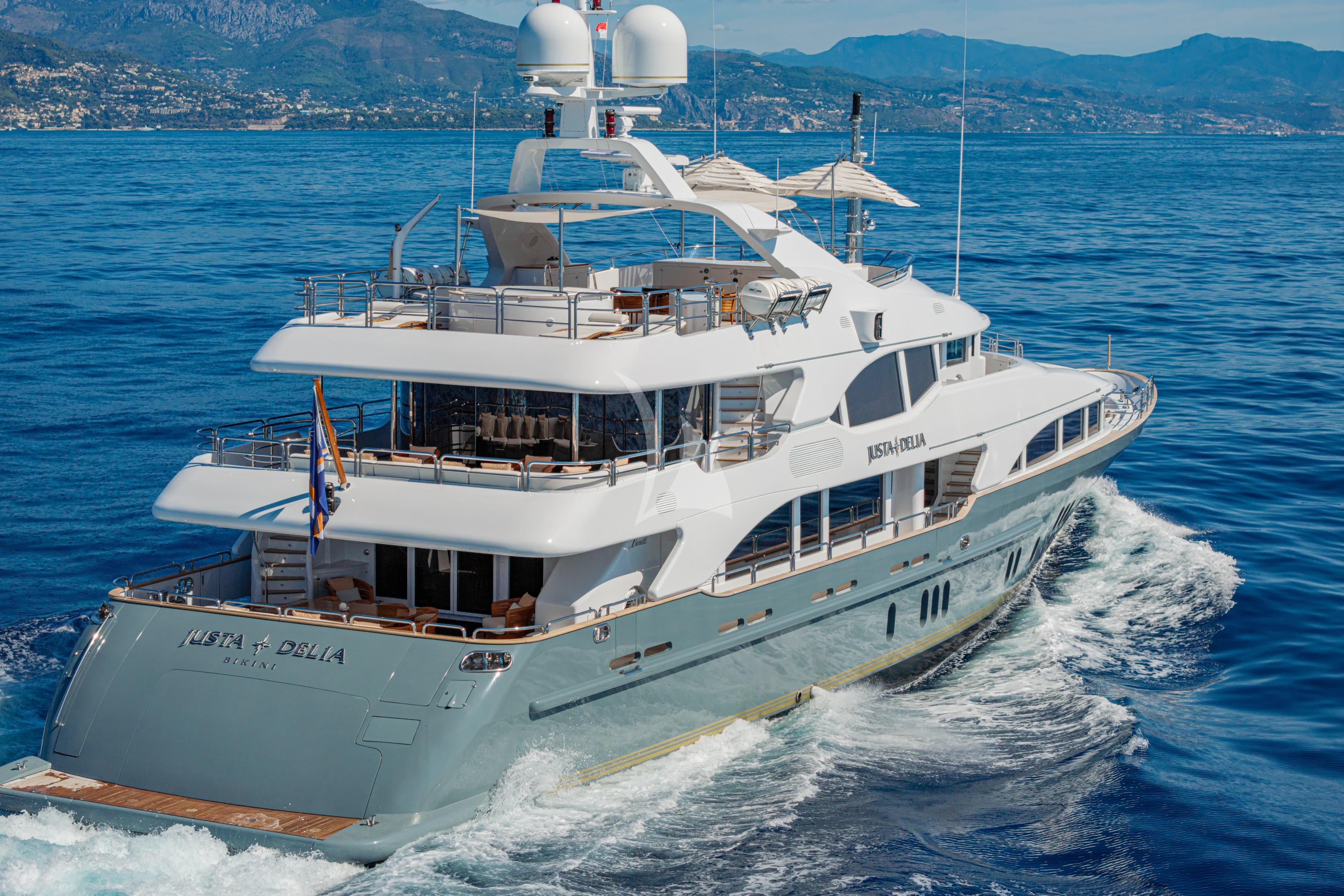 JUSTA DELIA - ext stbd | Drivas Yachts