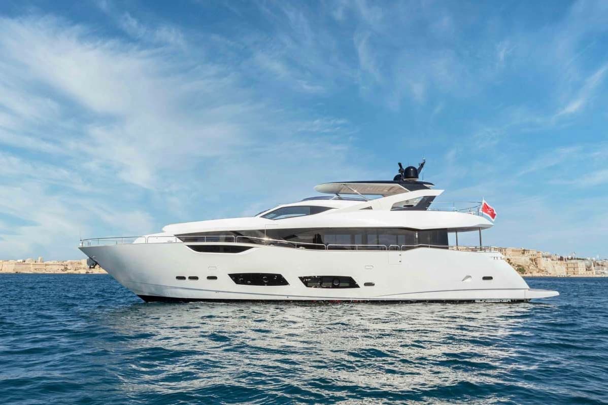 New Edge - ext | Drivas Yachts