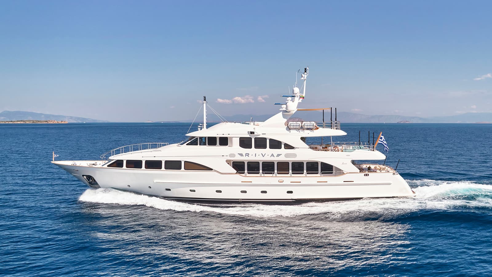 RIVA I - ext running | Drivas Yachts
