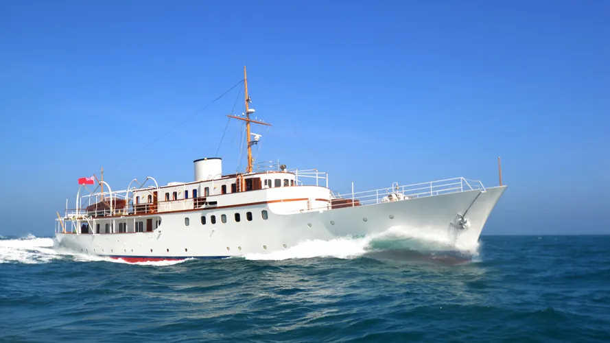 Motor yacht MALAHNE 50m by Camper & Nicholsons — photo 5