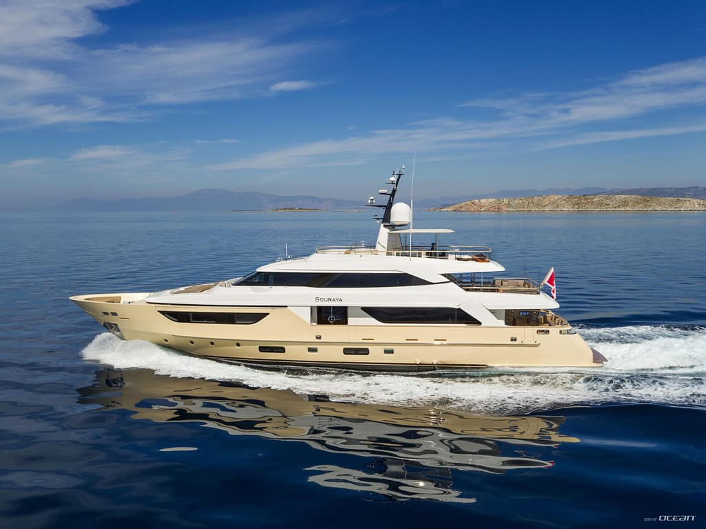 SOURAYA - ext running | Drivas Yachts