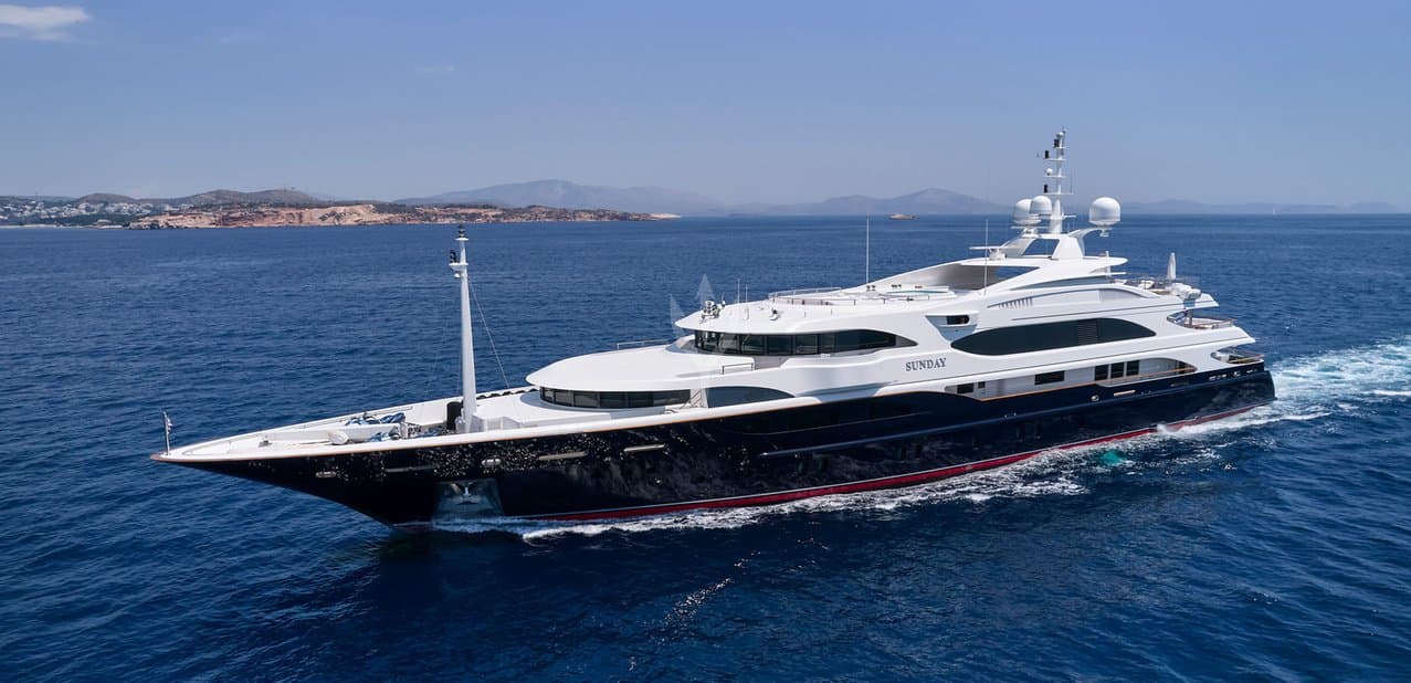 SUNDAY - ext running | Drivas Yachts