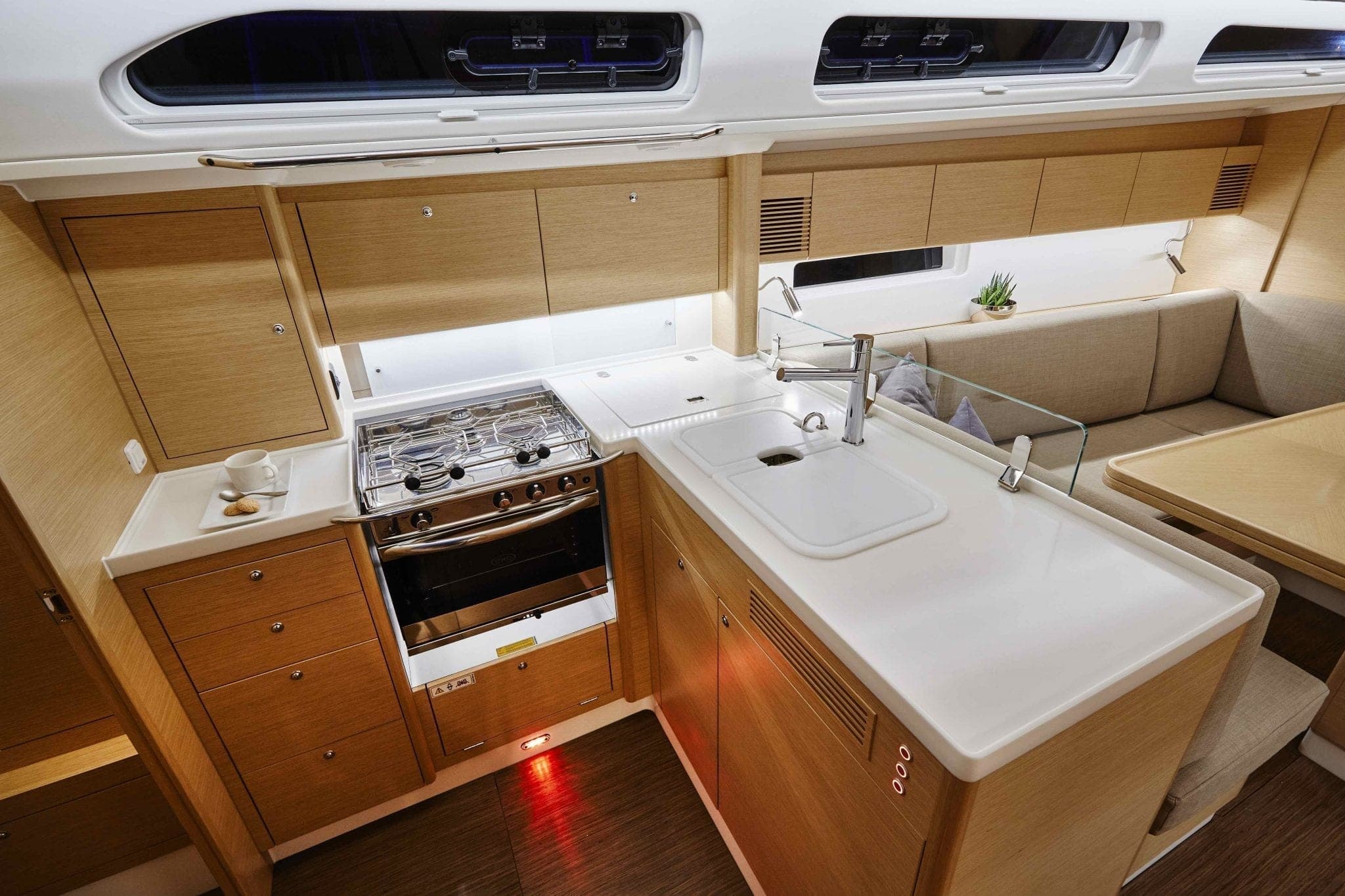 X-Yacht X43 — Galley