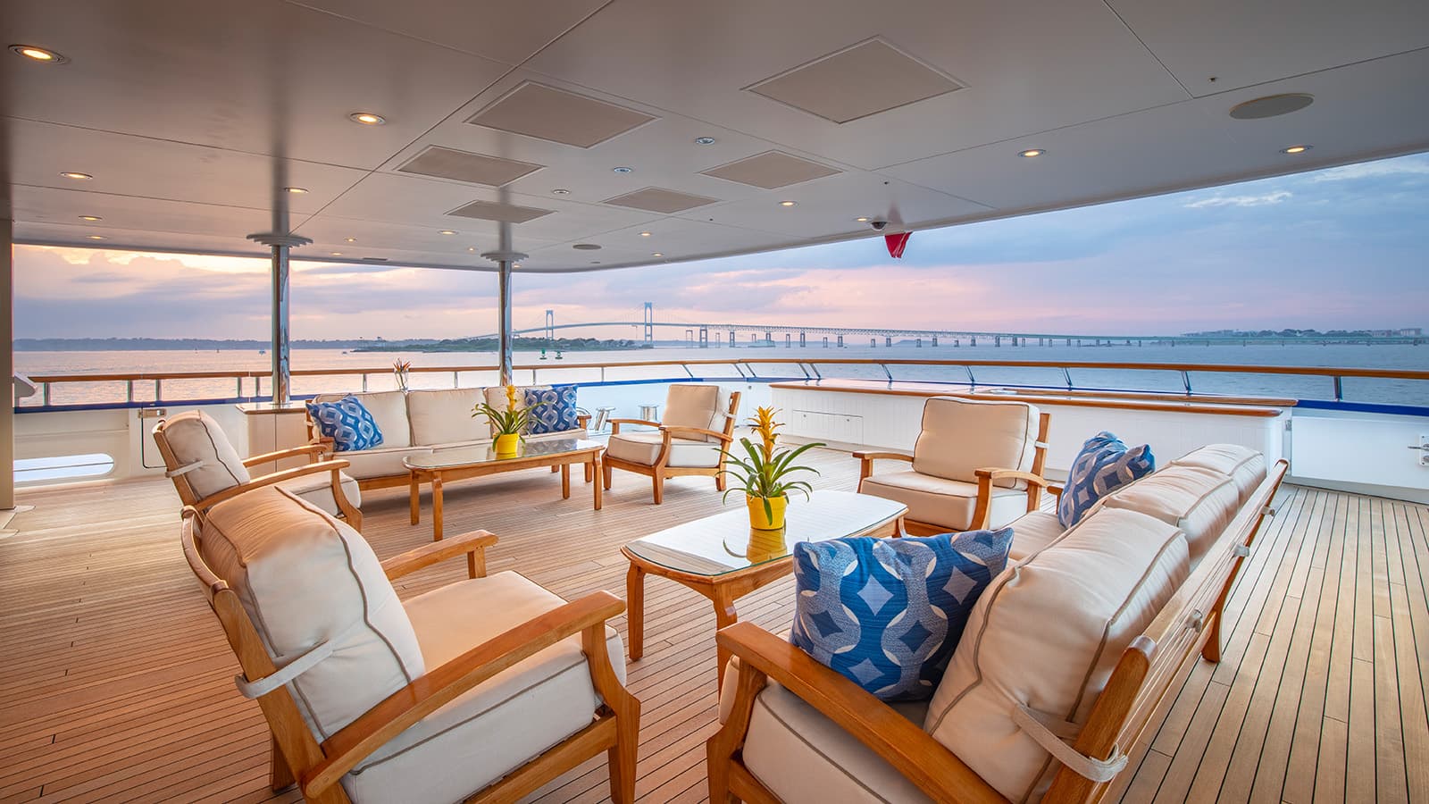 LAUREL - deck aft | Drivas Yachts
