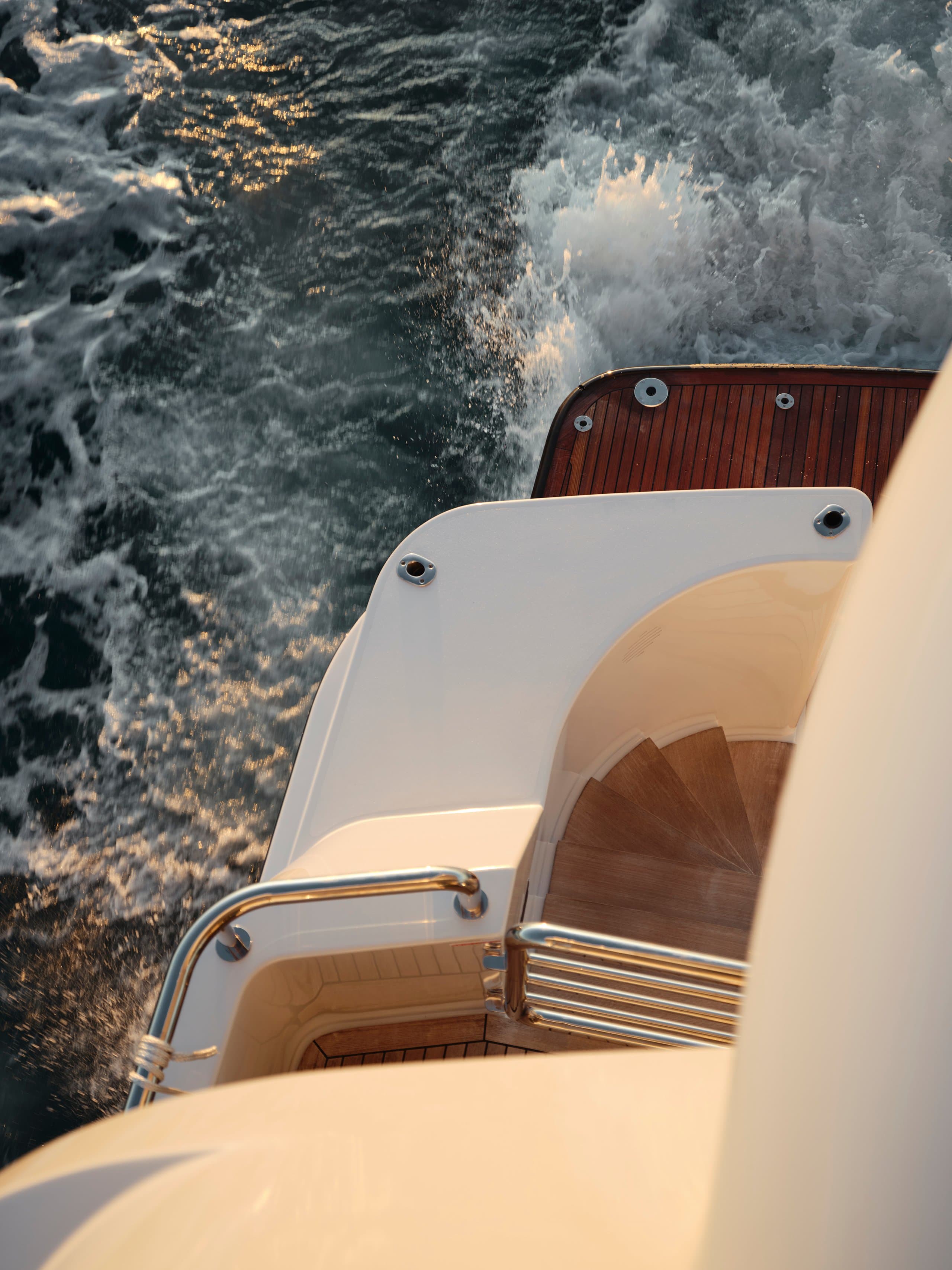FLYING FISH | Drivas Yachts