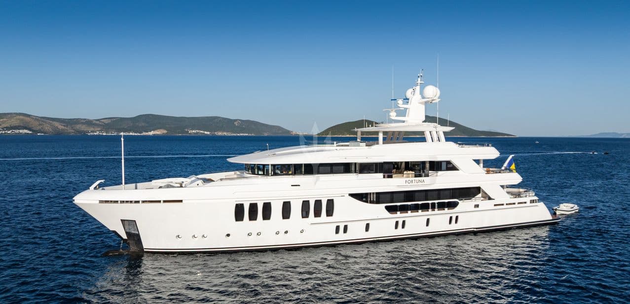 FORTUNA - ext stbd | Drivas Yachts