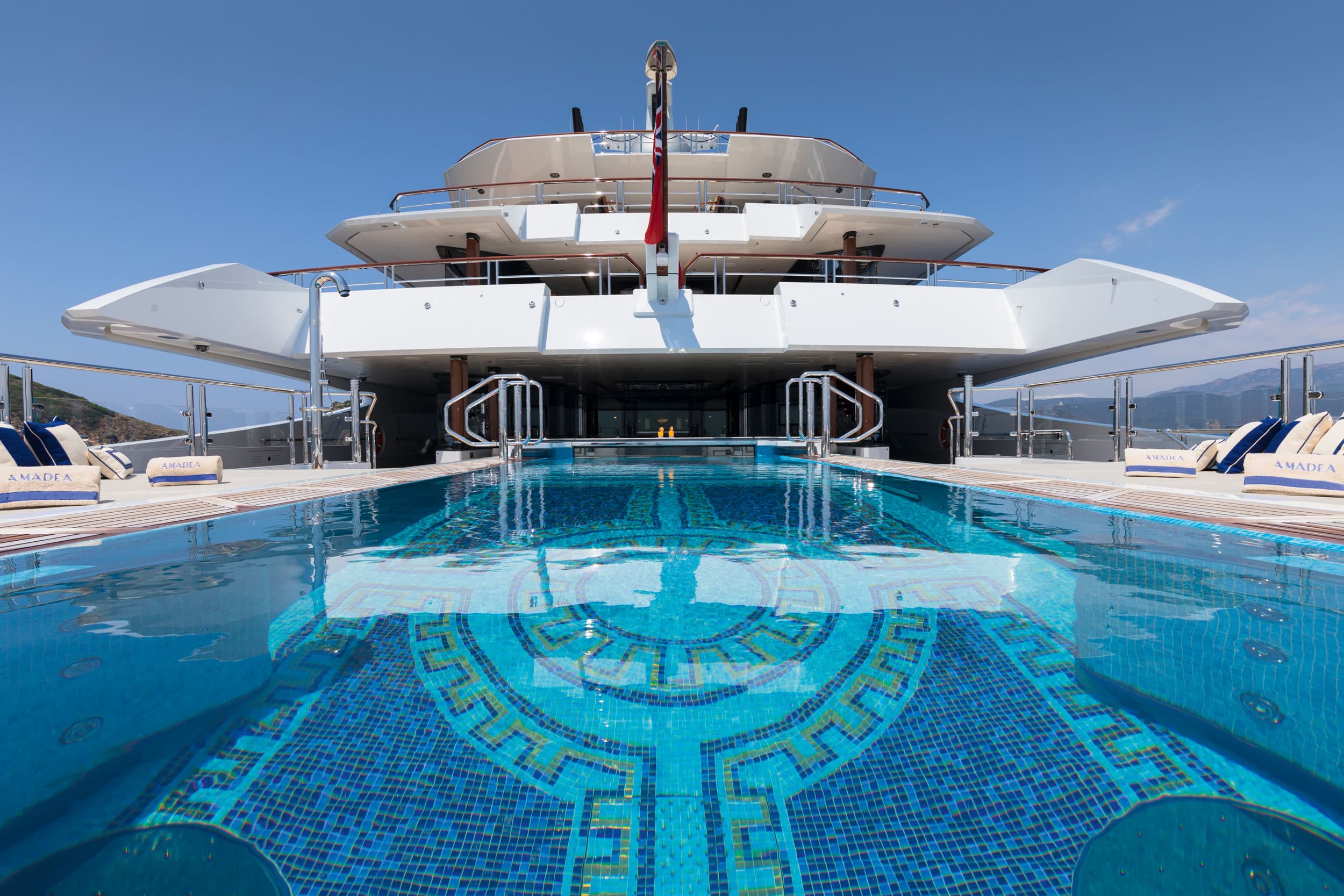 AMADEA — interior