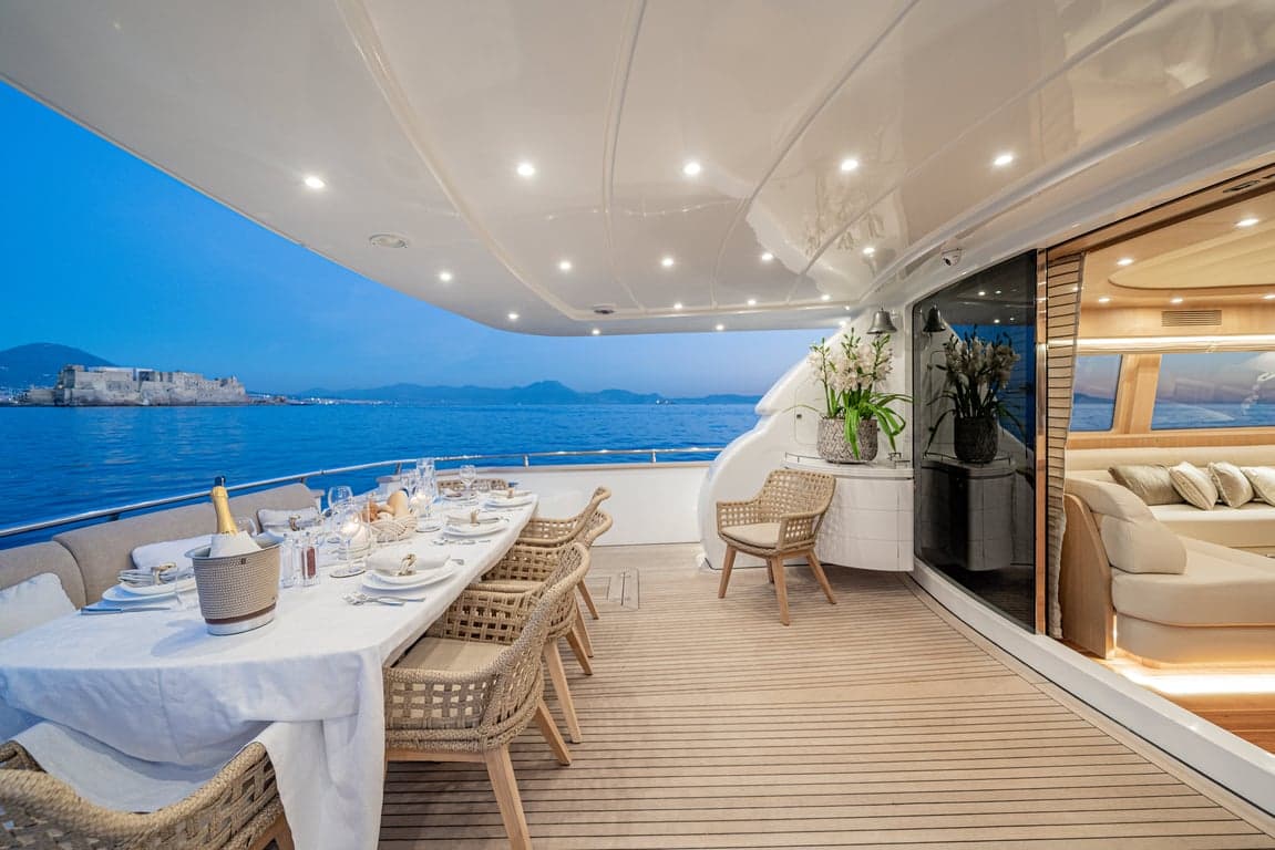 MY LIFE - dining ext | Drivas Yachts