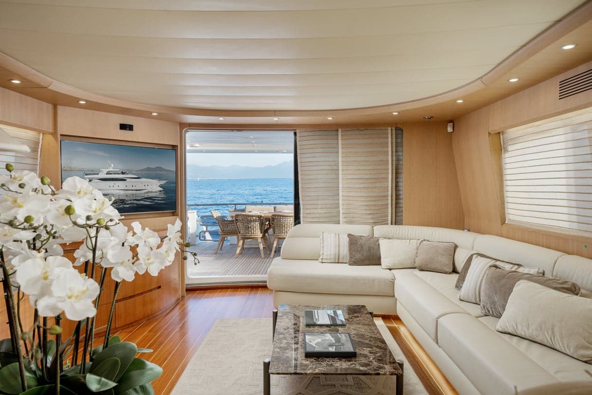 MY LIFE - saloon | Drivas Yachts