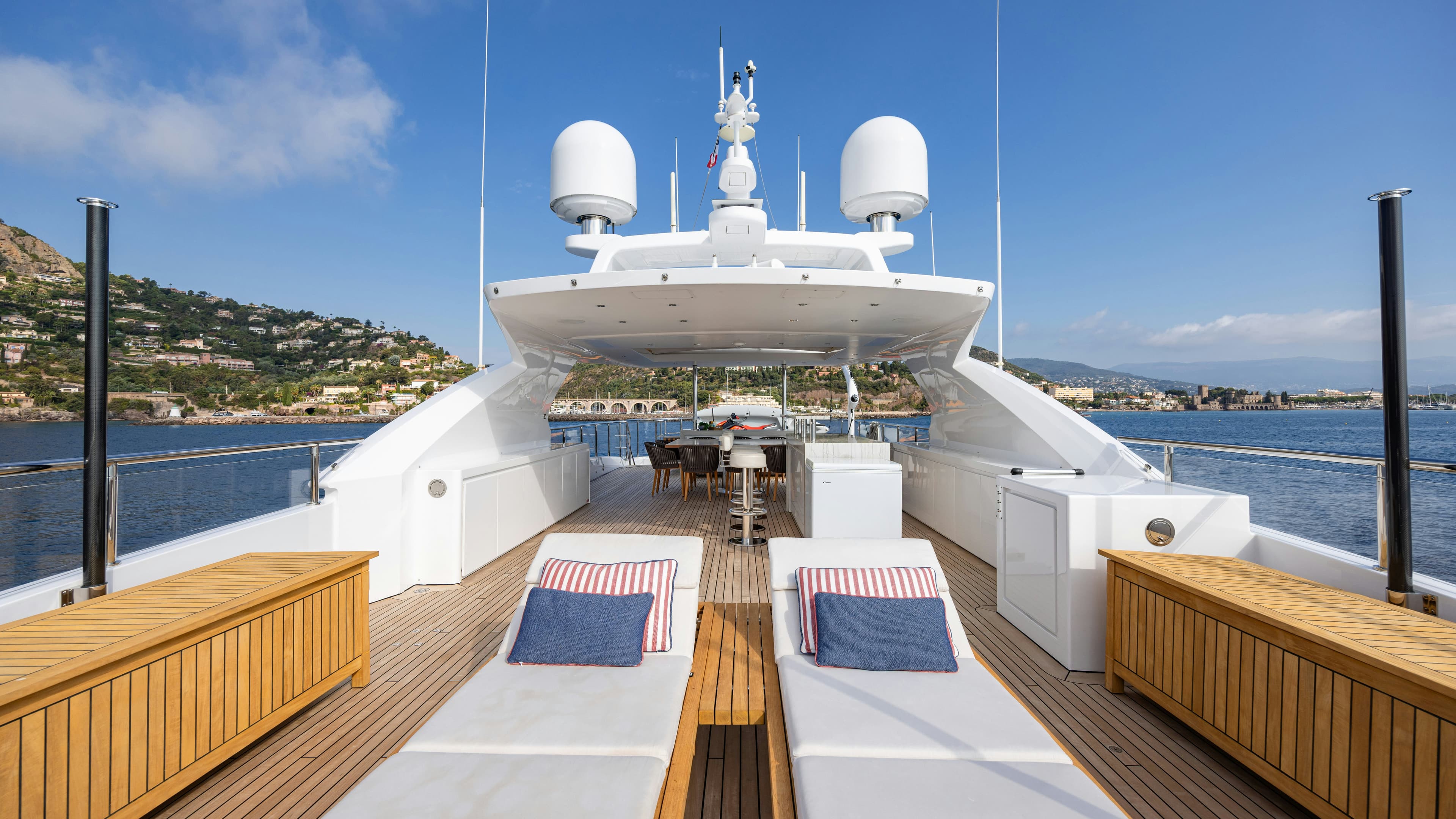 TRAMONTO - deck fly | Drivas Yachts