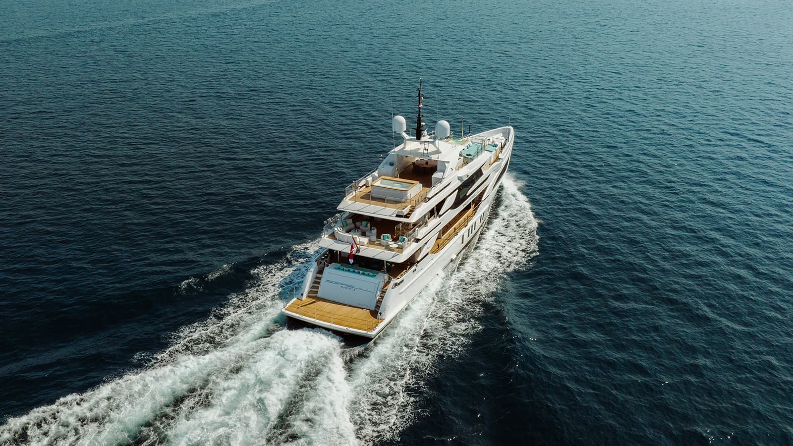 SEAGULL MRD - ext running | Drivas Yachts