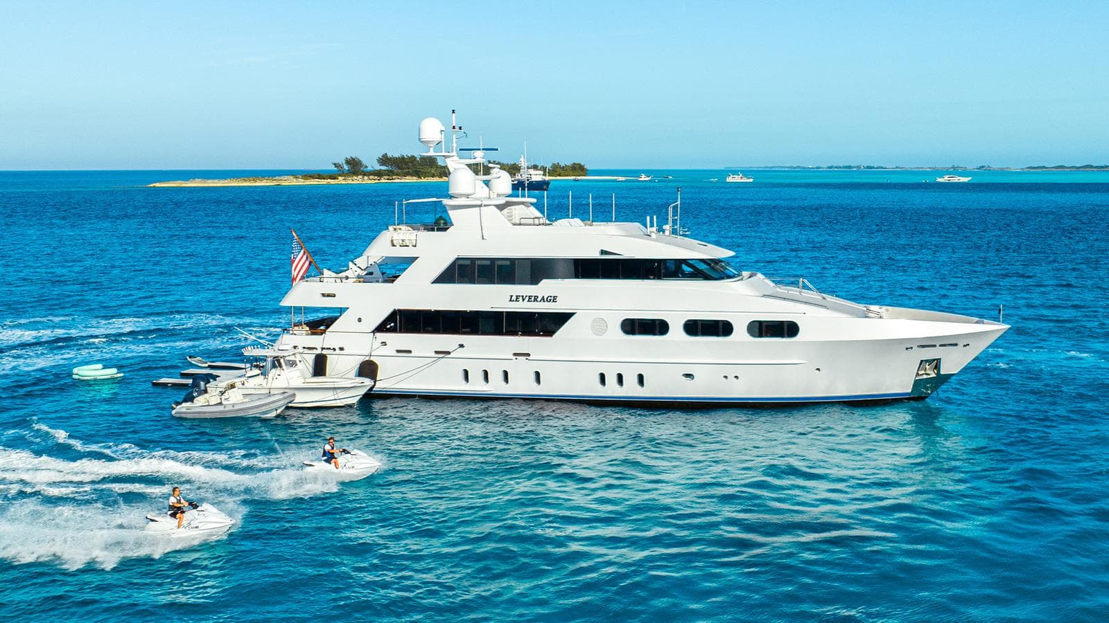 LEVERAGE - ext port | Drivas Yachts