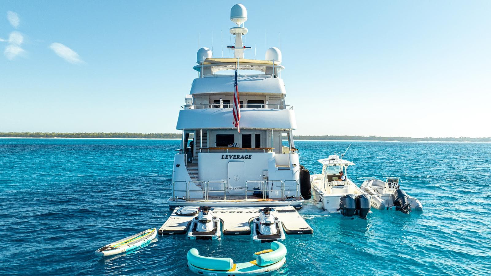 LEVERAGE - ext stern | Drivas Yachts