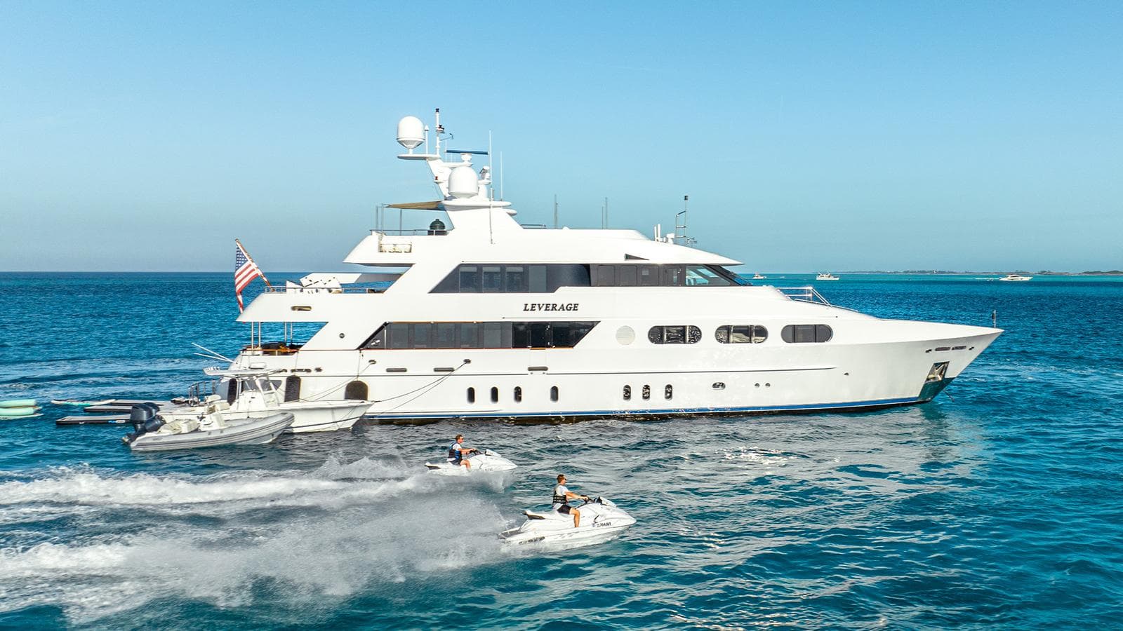 LEVERAGE - lifestyle | Drivas Yachts
