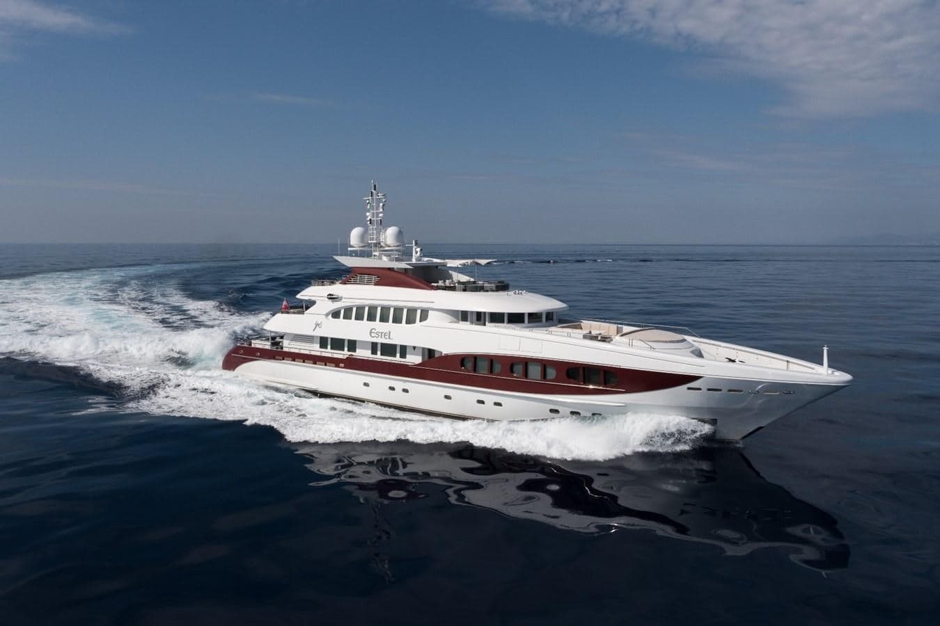 IDEFIX II - ext running | Drivas Yachts