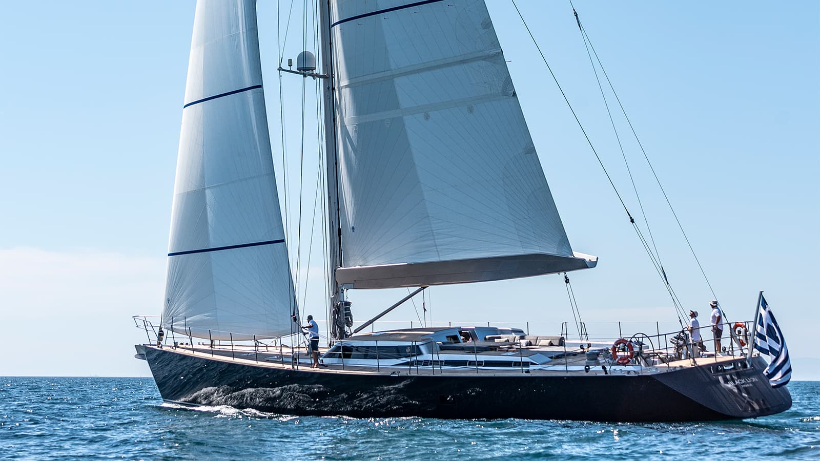 BLACK LION - ext running | Drivas Yachts