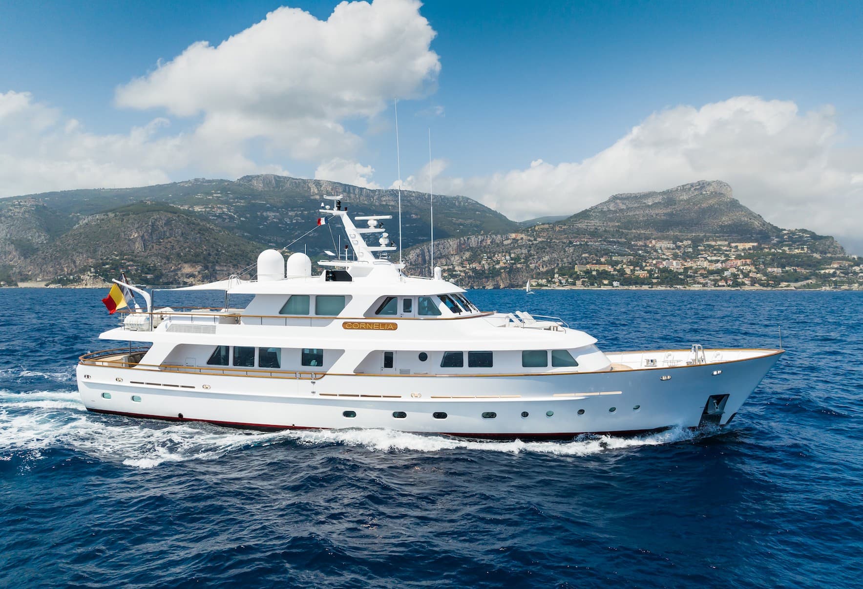 CORNELIA - ext running | Drivas Yachts